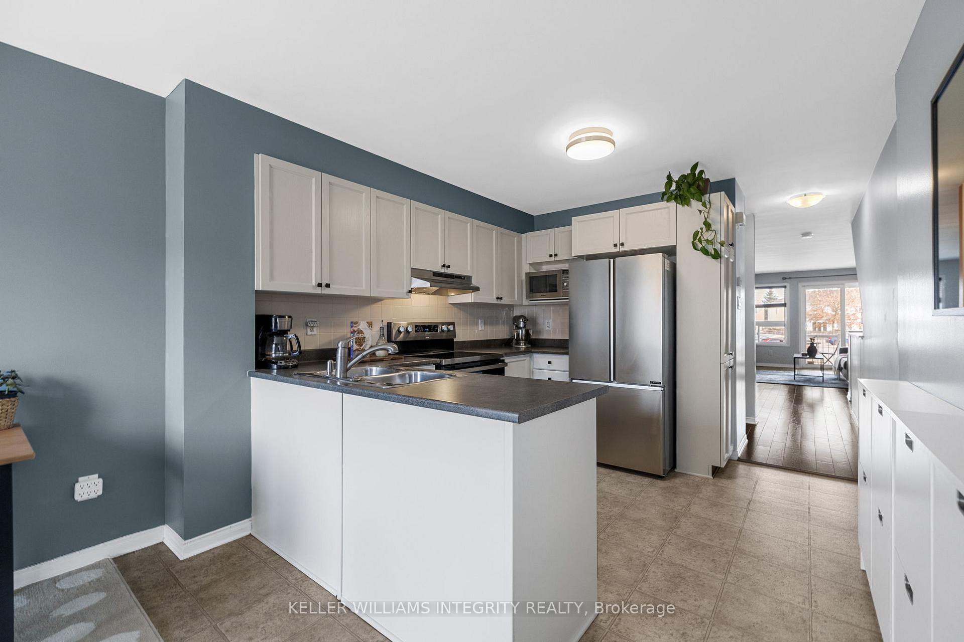 Photo 5 of 856 Longfields Drive, Ottawa, Barrhaven - Longfields — HOMEH