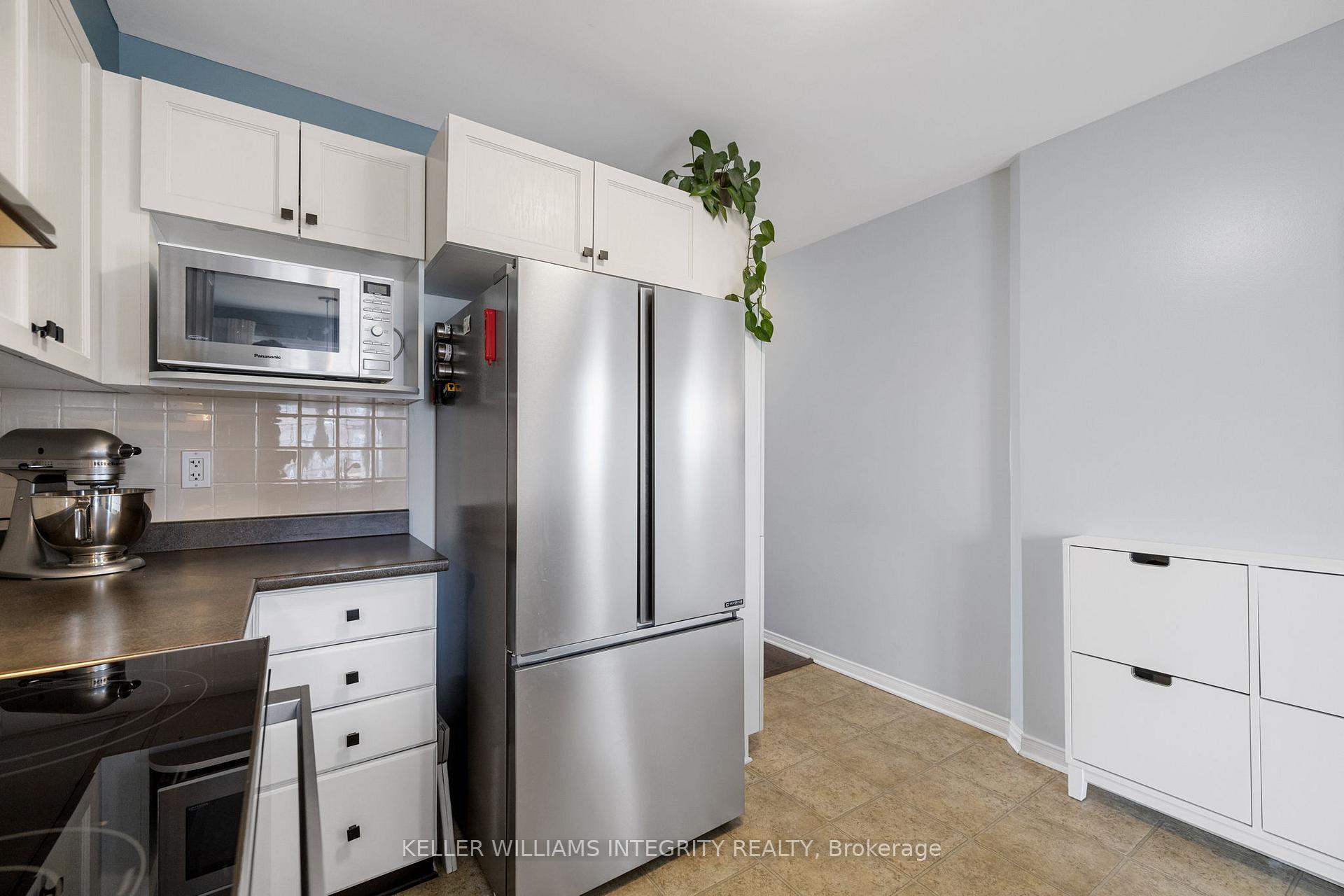 Photo 7 of 856 Longfields Drive, Ottawa, Barrhaven - Longfields — HOMEH