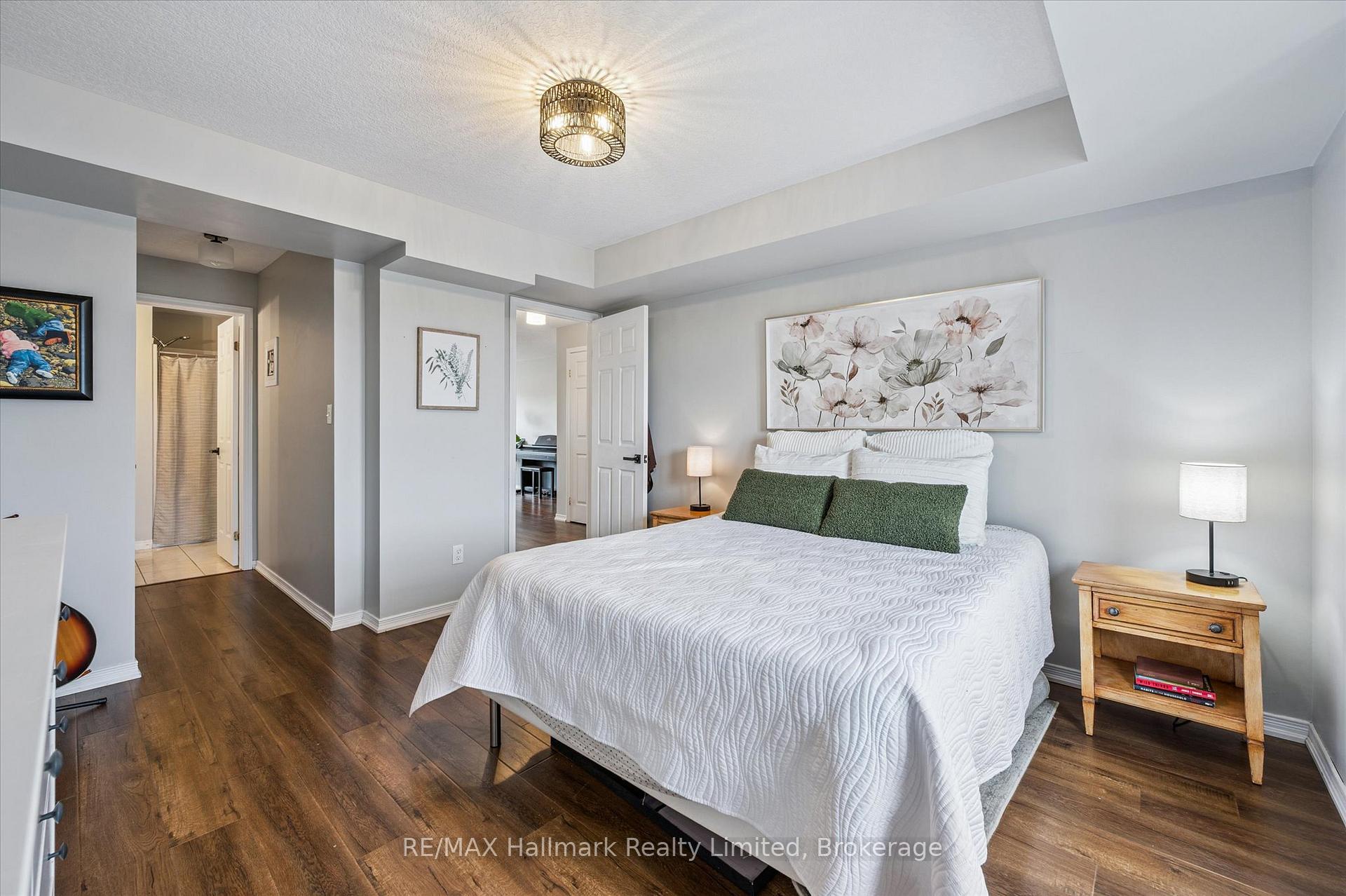 Photo 7 of Unit 27, 35 Mountford Drive, Guelph, Grange Road — HOMEH