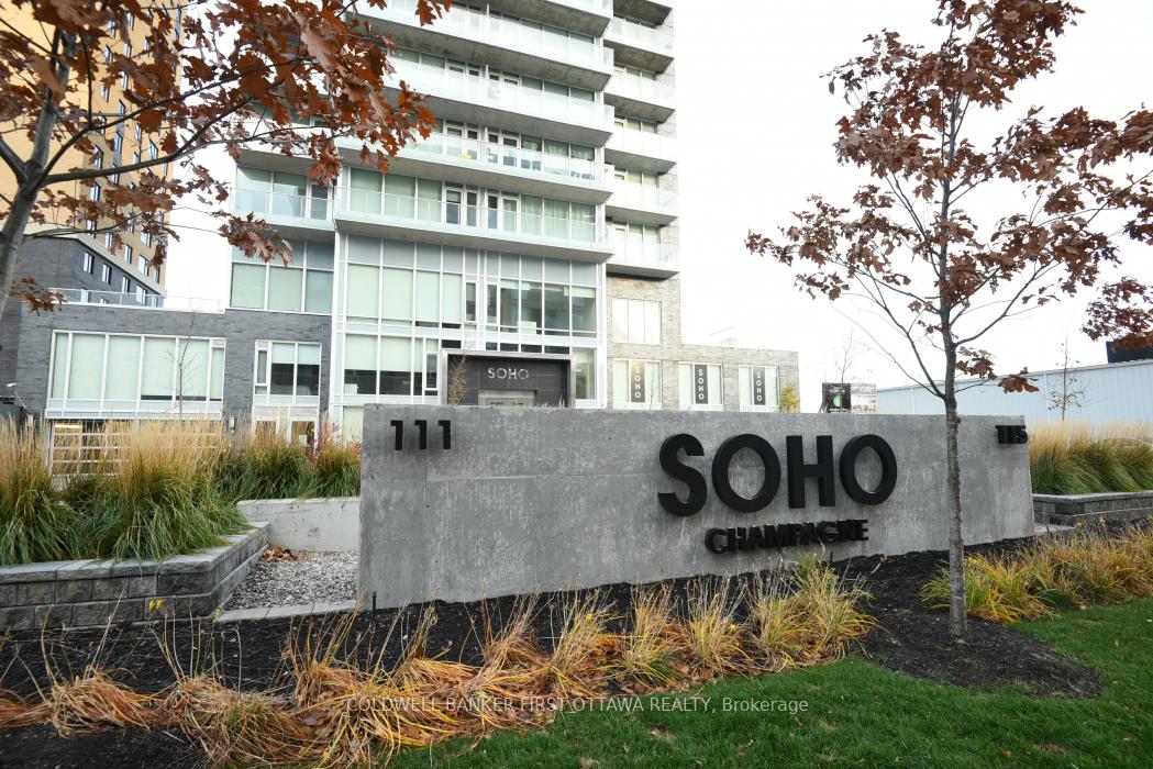 Front of Unit 2003, 111 Champagne Avenue S