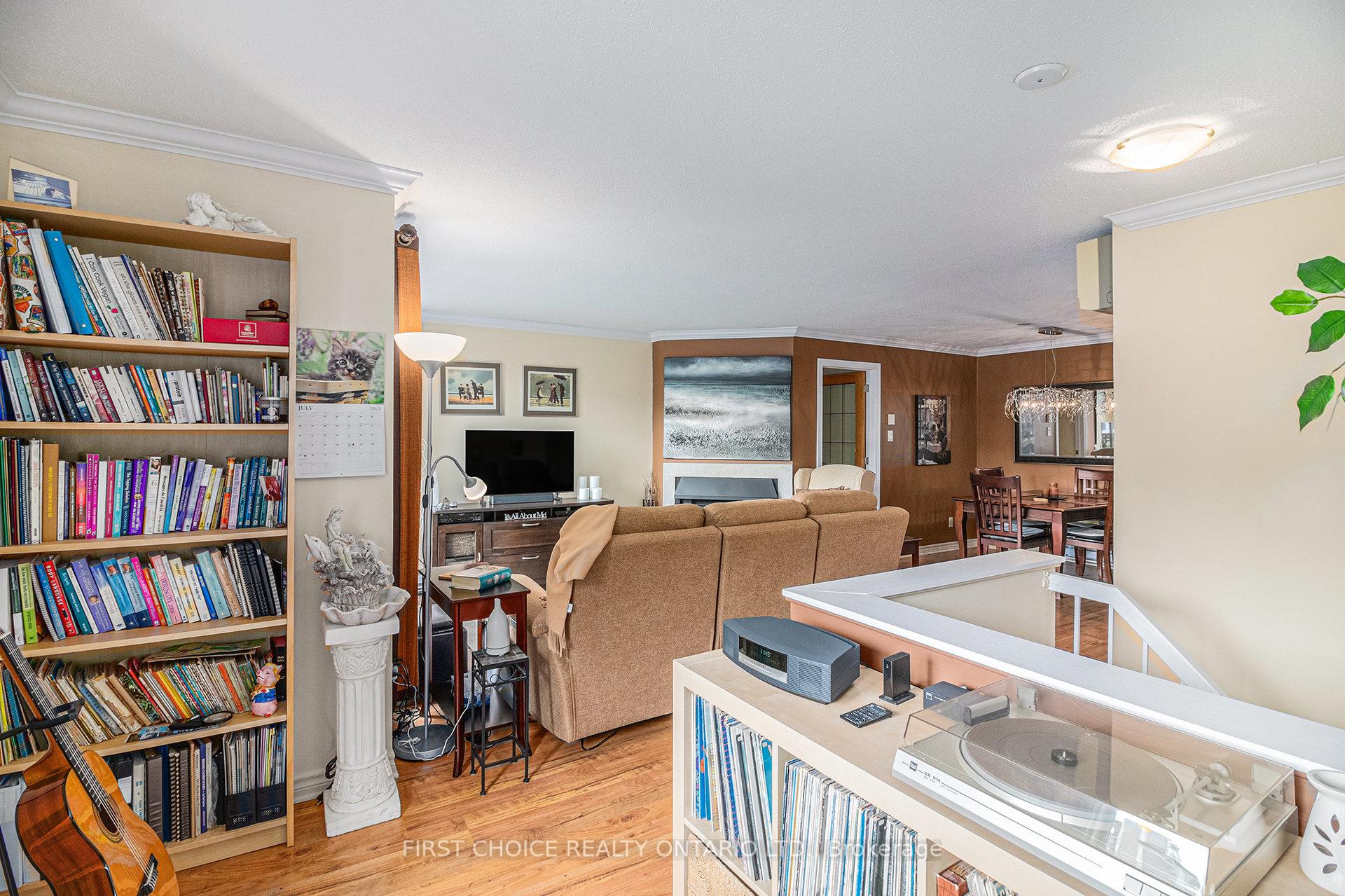 Photo 7 of Unit 209, 1810 Marsala Crescent, Ottawa, Fallingbrook/Pineridge — HOMEH