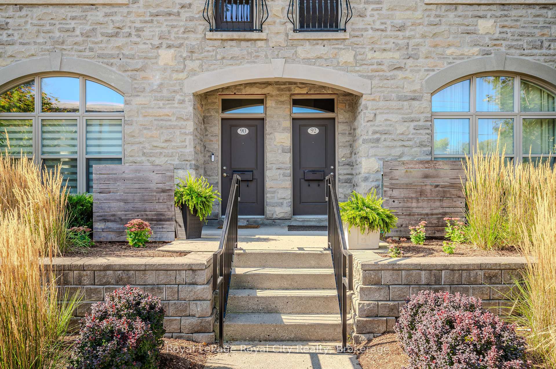 Photo 3 of 90 Cardigan Street, Guelph, Downtown — HOMEH