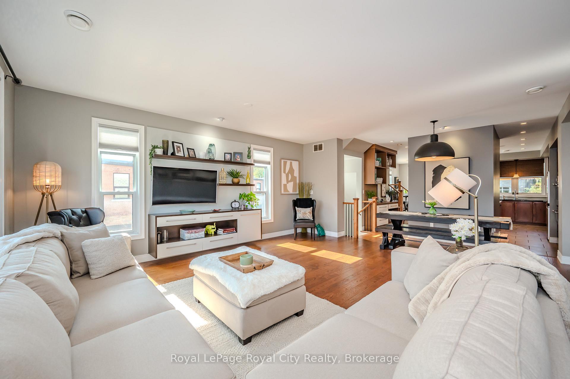 Photo 19 of 90 Cardigan Street, Guelph, Downtown — HOMEH