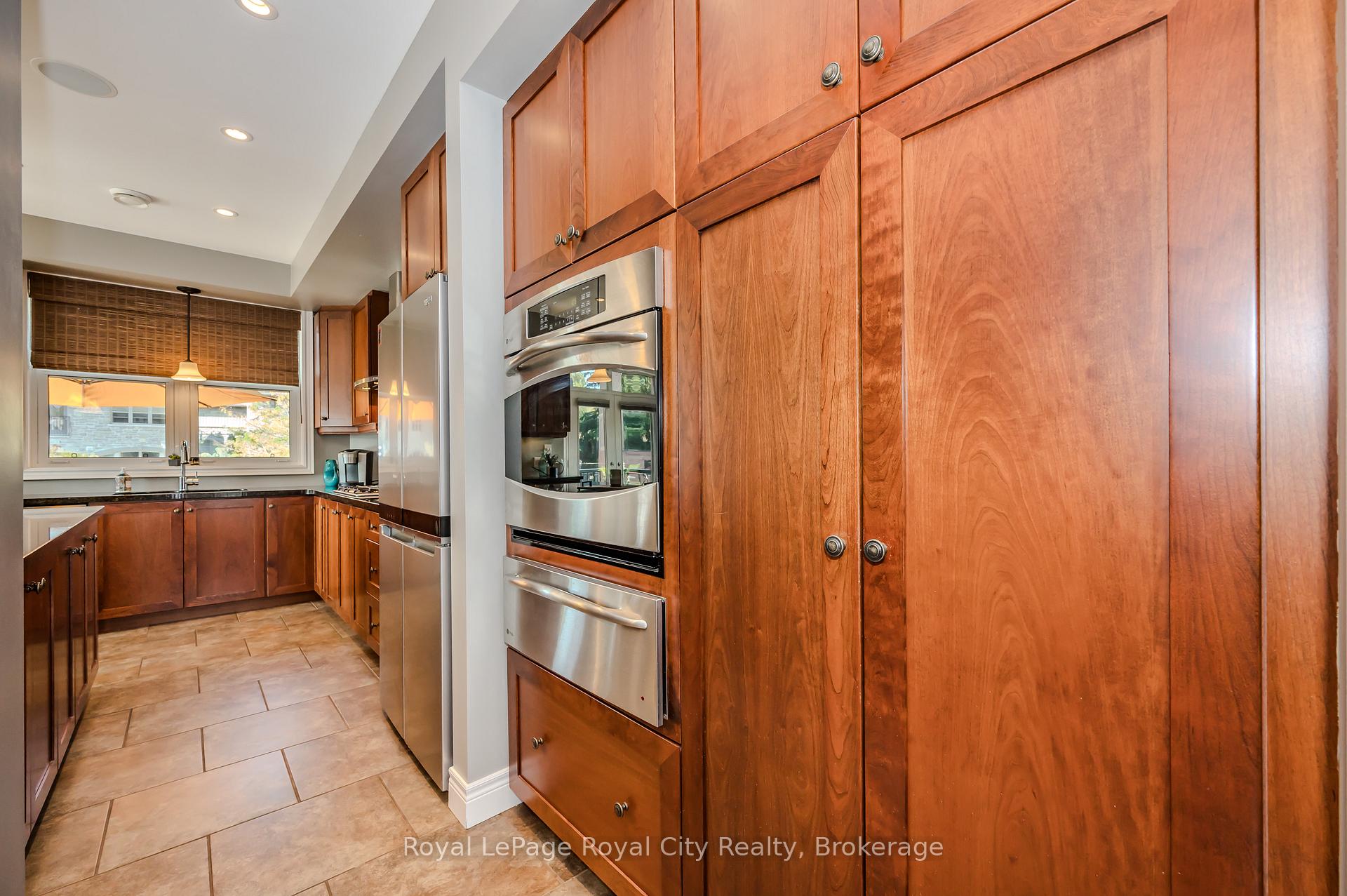 Photo 24 of 90 Cardigan Street, Guelph, Downtown — HOMEH