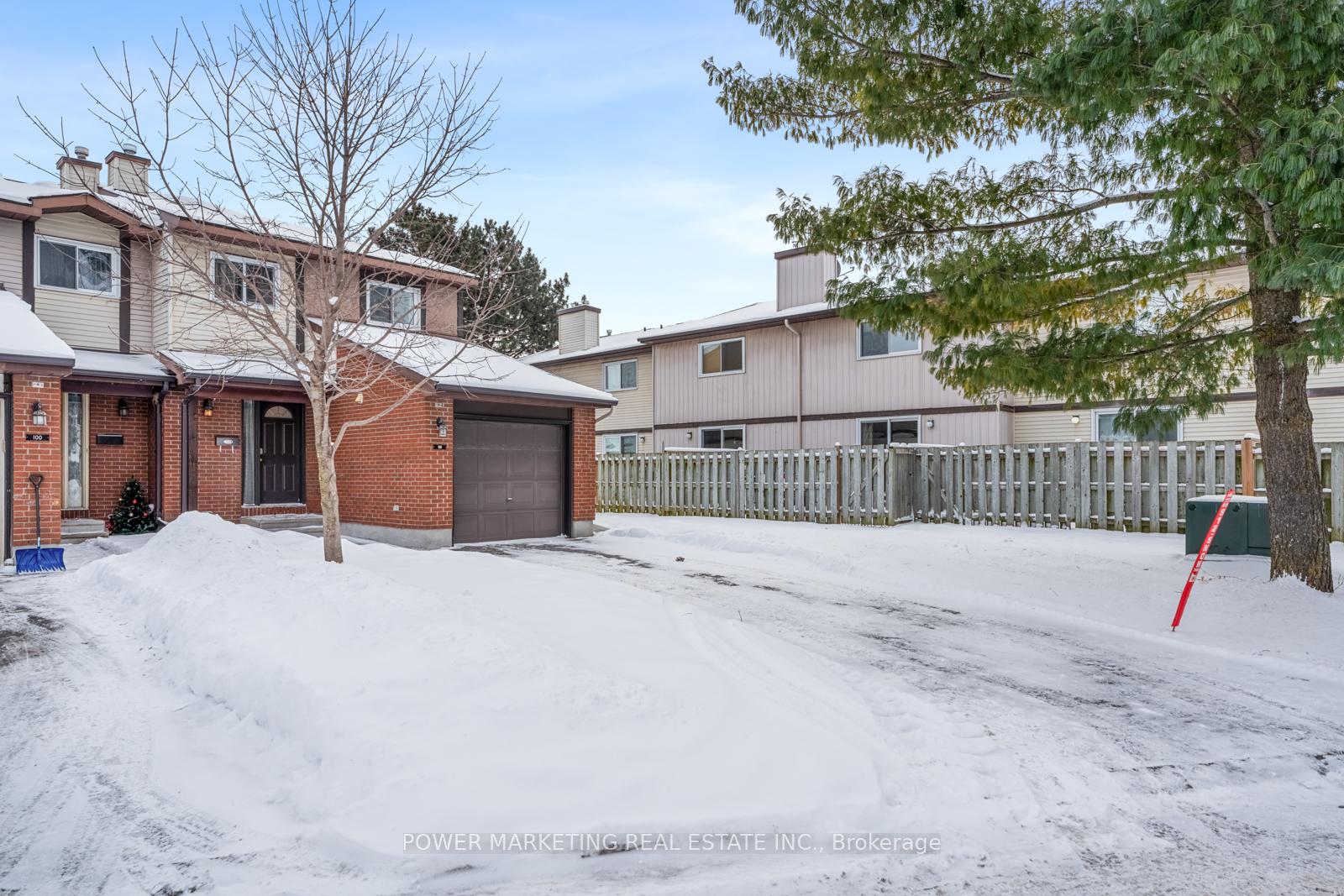 Photo 2 of 98 Clarkson Crescent, Ottawa, Kanata - Katimavik — HOMEH
