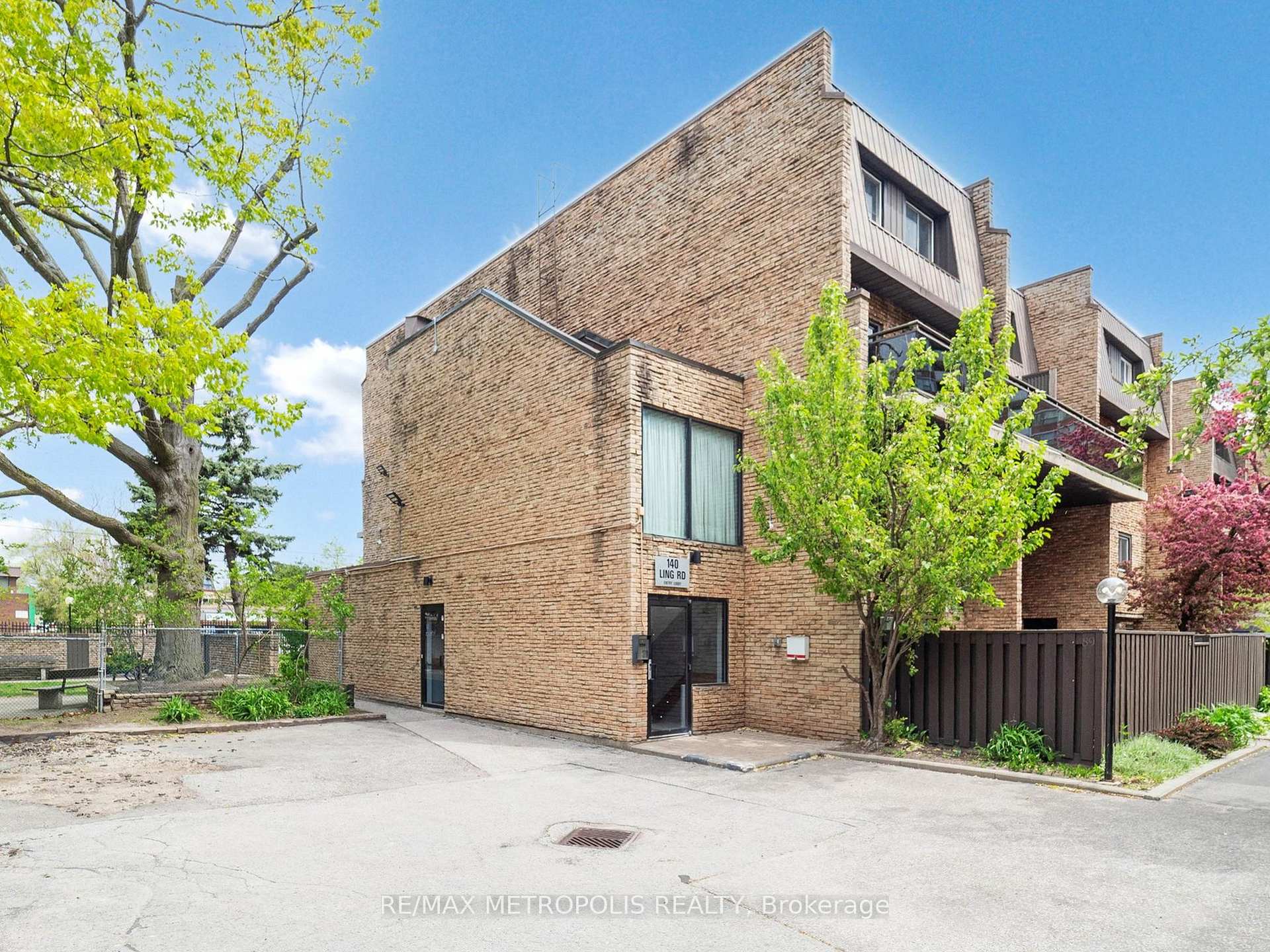 Photo 1 of Unit 104, 140 Ling Road, Scarborough, West Hill — HOMEH