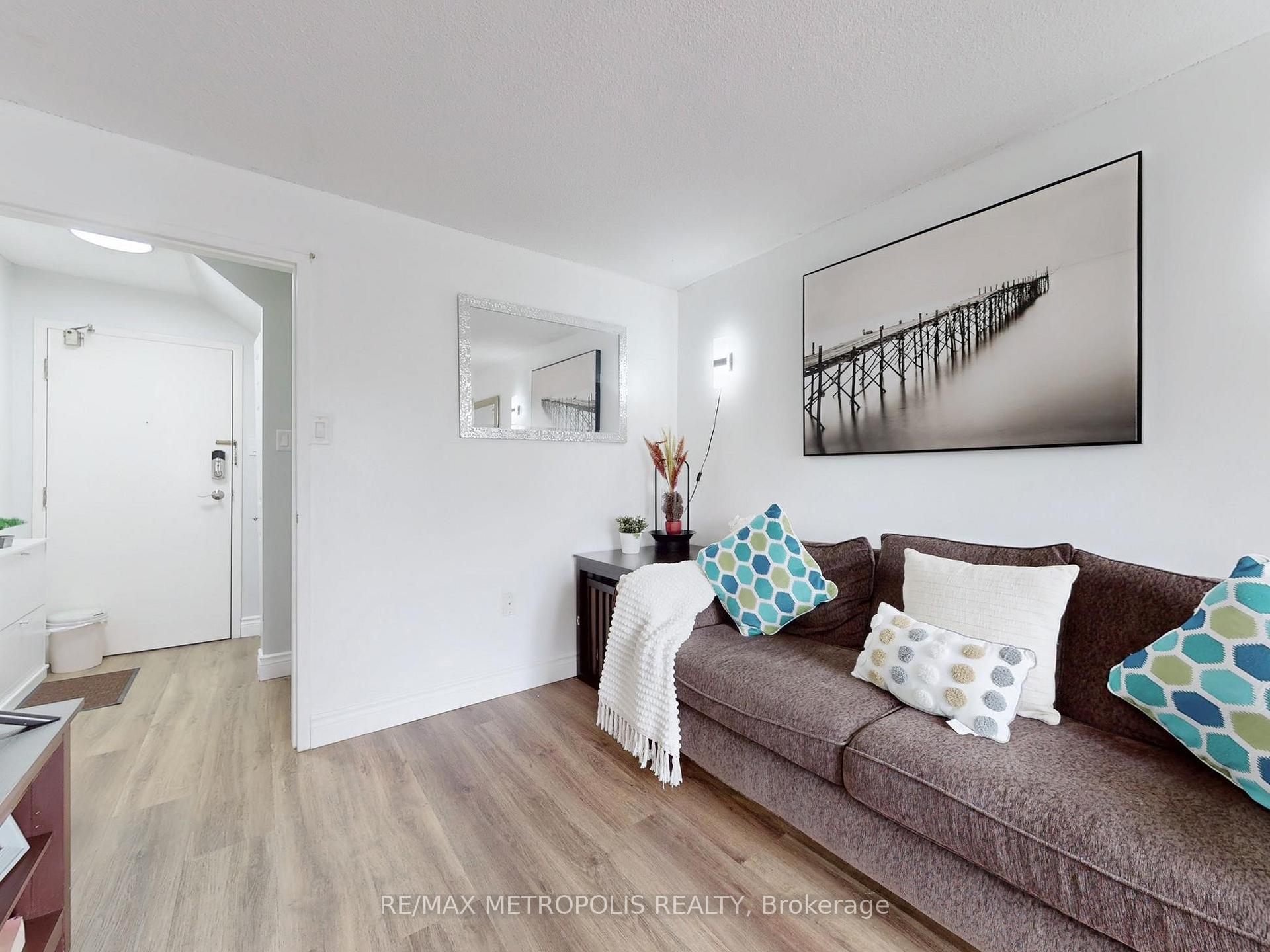 Photo 8 of Unit 104, 140 Ling Road, Scarborough, West Hill — HOMEH