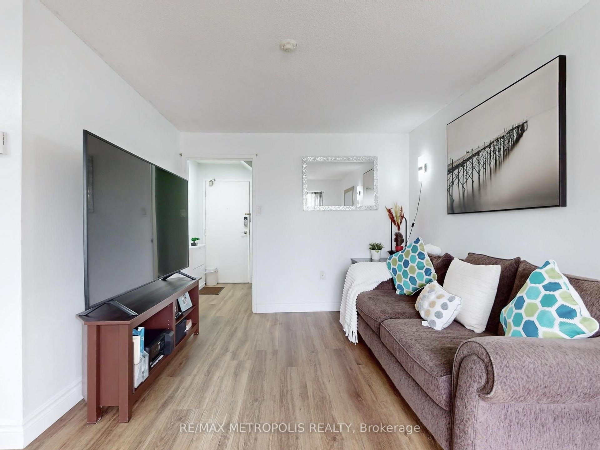 Photo 9 of Unit 104, 140 Ling Road, Scarborough, West Hill — HOMEH