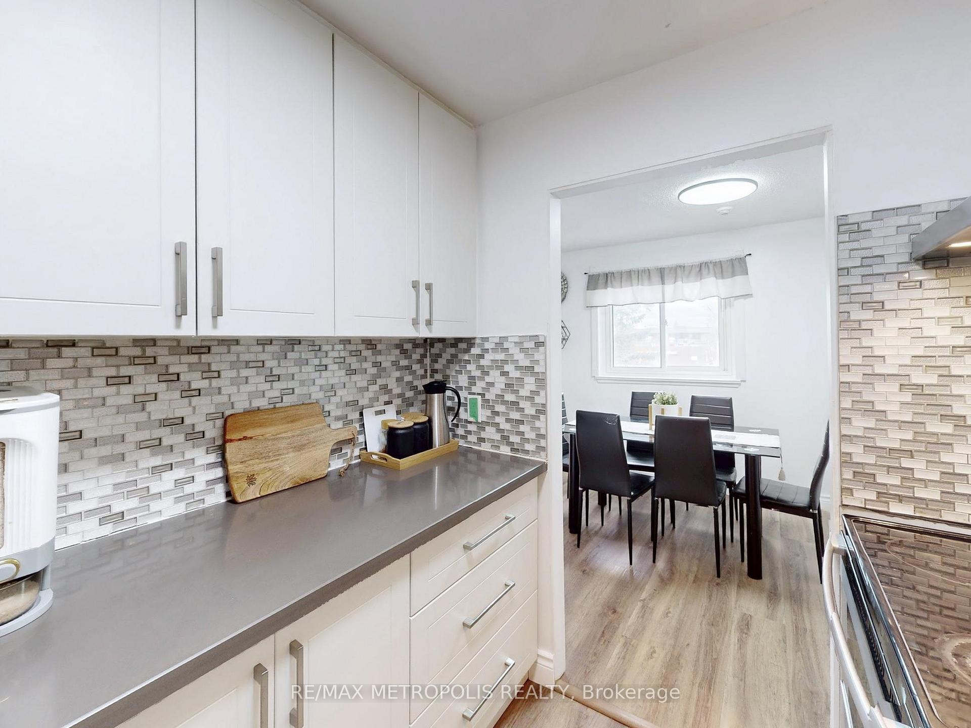 Photo 20 of Unit 104, 140 Ling Road, Scarborough, West Hill — HOMEH