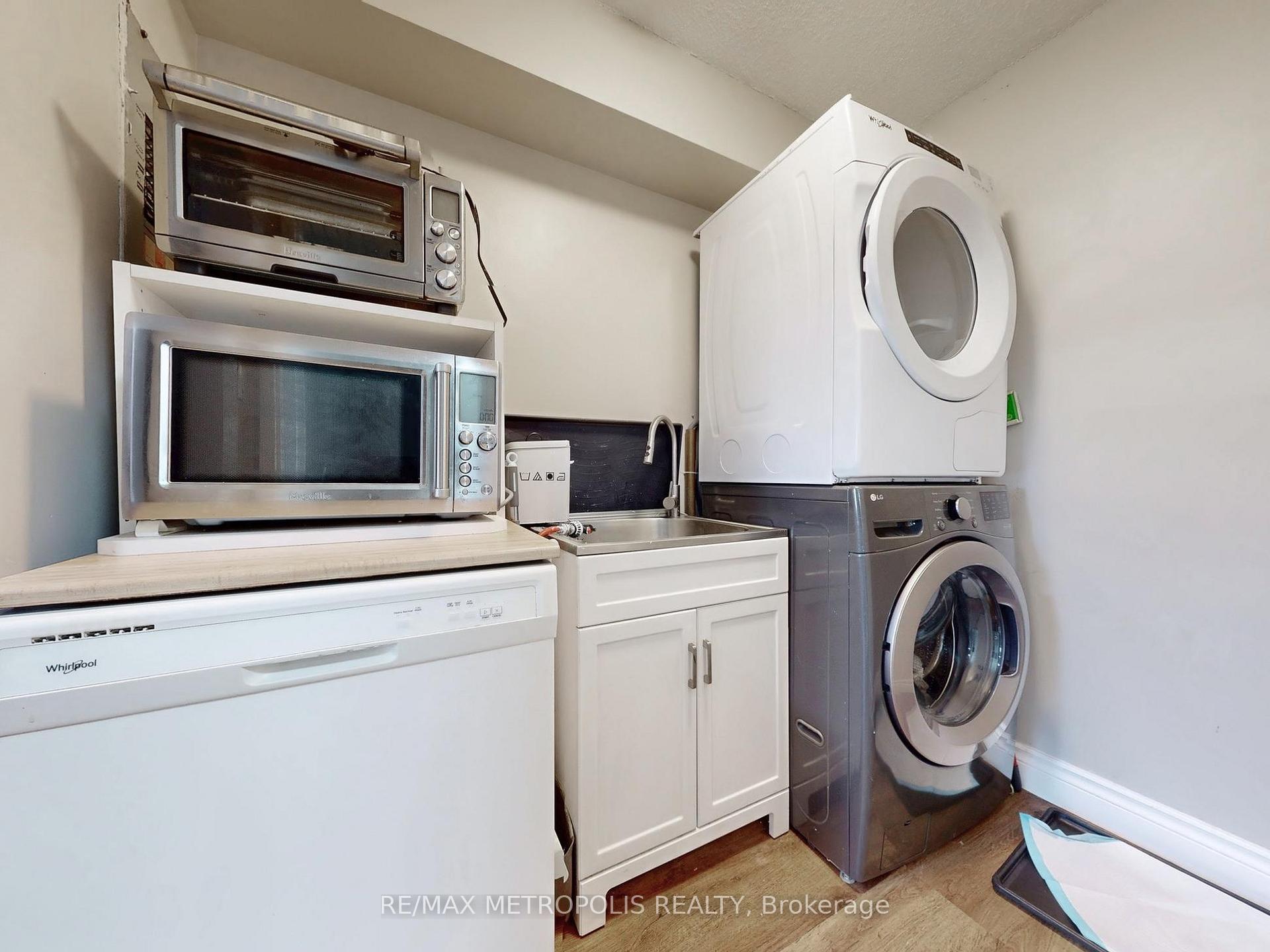 Photo 21 of Unit 104, 140 Ling Road, Scarborough, West Hill — HOMEH