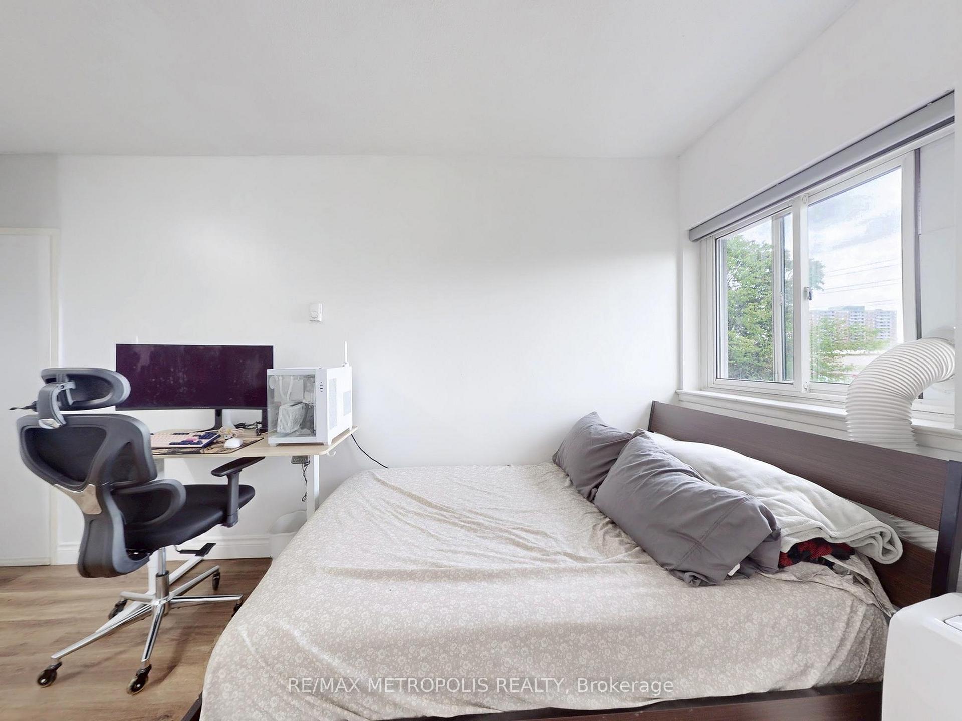 Photo 31 of Unit 104, 140 Ling Road, Scarborough, West Hill — HOMEH