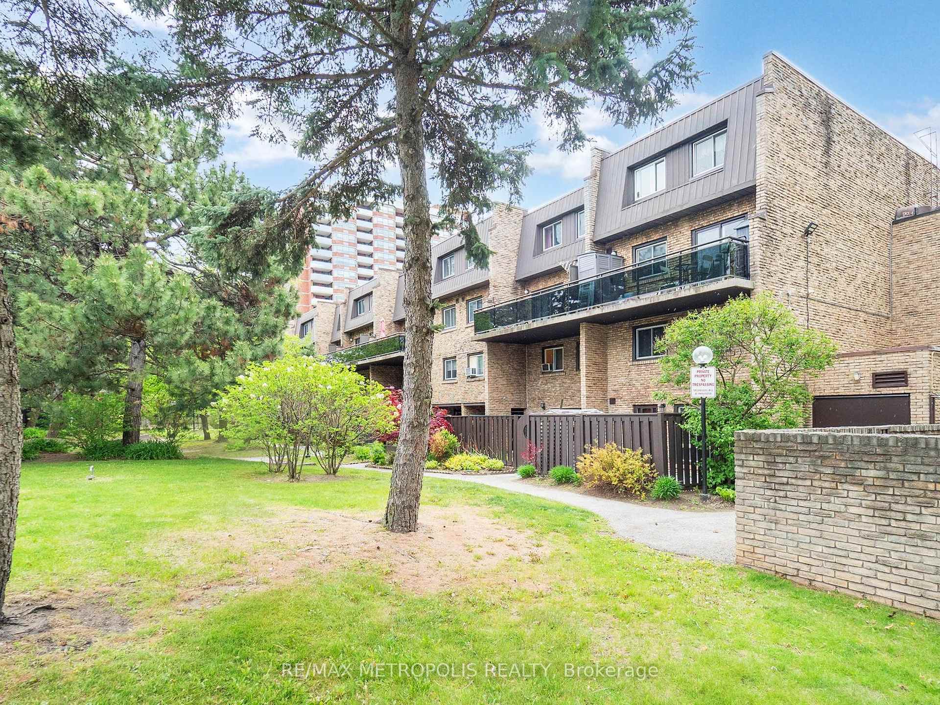 Photo 42 of Unit 104, 140 Ling Road, Scarborough, West Hill — HOMEH