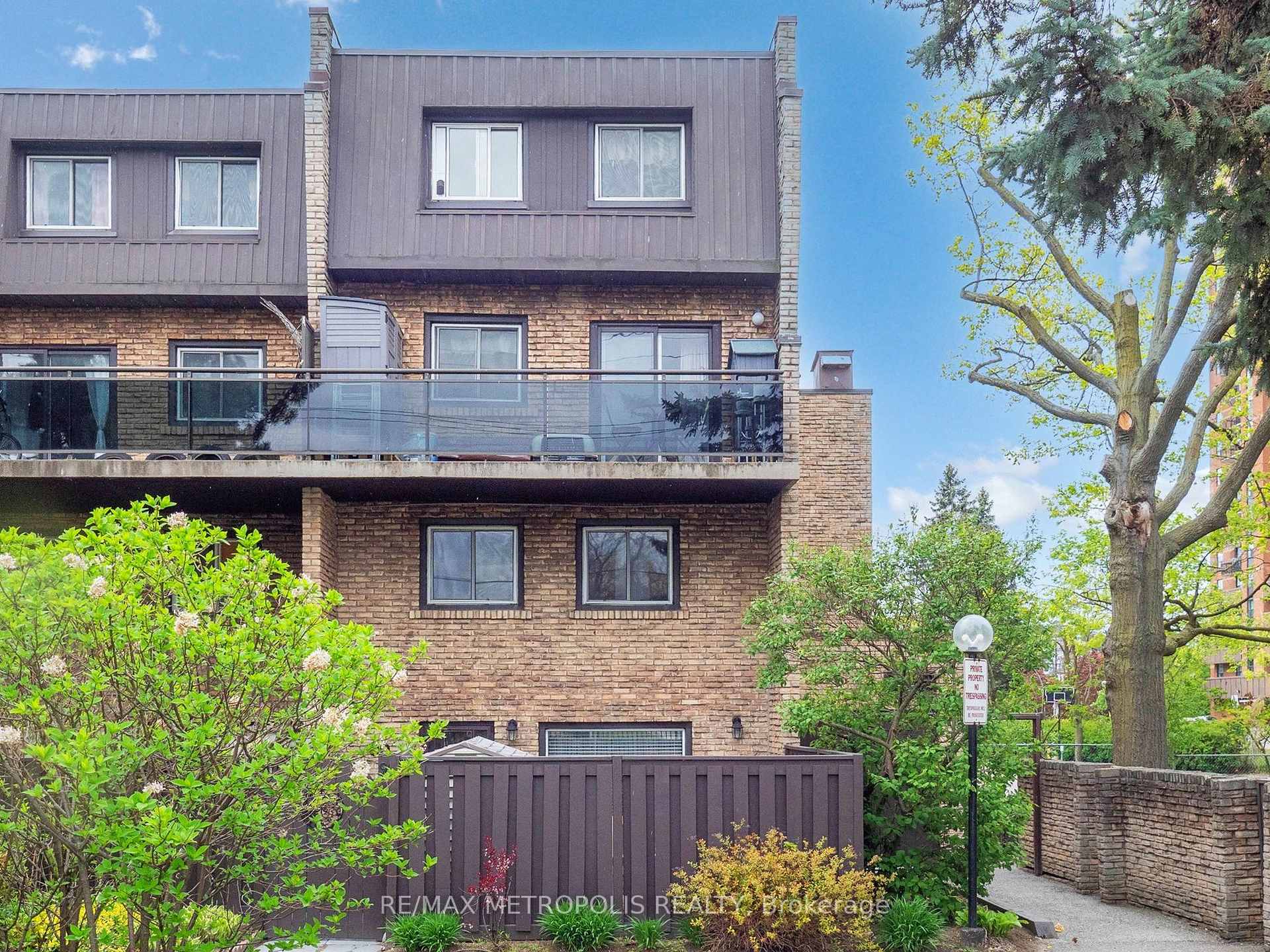 Photo 43 of Unit 104, 140 Ling Road, Scarborough, West Hill — HOMEH