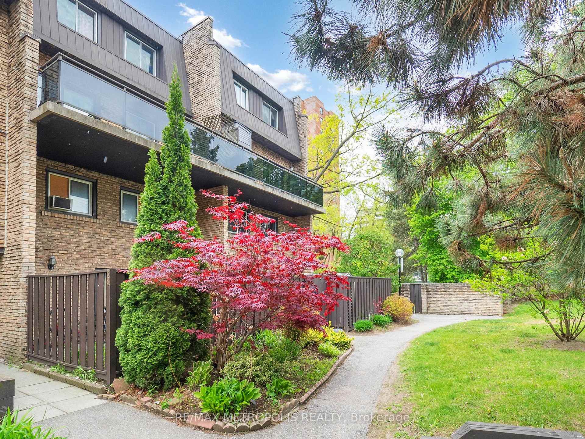 Photo 44 of Unit 104, 140 Ling Road, Scarborough, West Hill — HOMEH