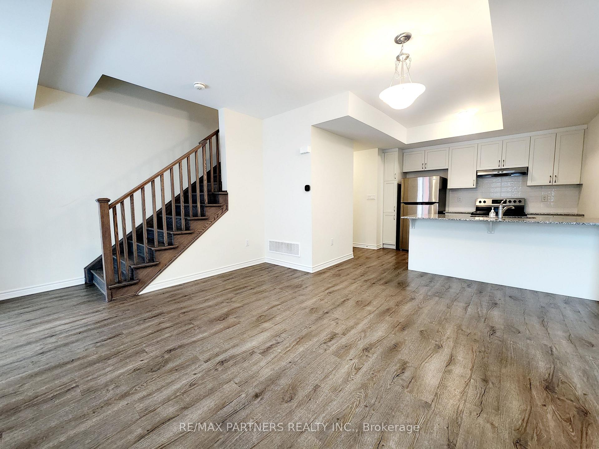 Photo 9 of Unit 503, 1034 Reflection Place, Pickering, Rural Pickering — HOMEH