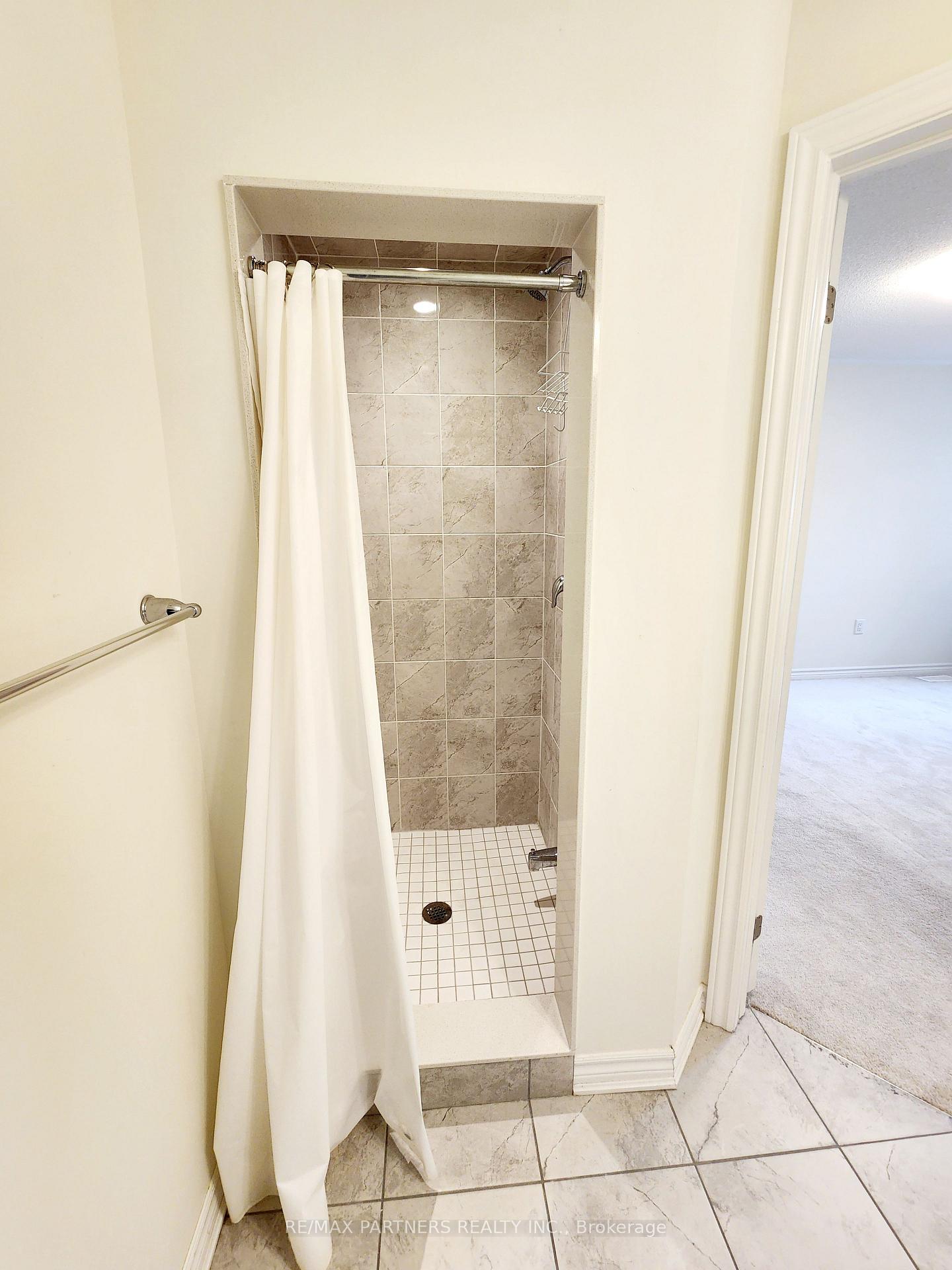 Photo 22 of Unit 503, 1034 Reflection Place, Pickering, Rural Pickering — HOMEH