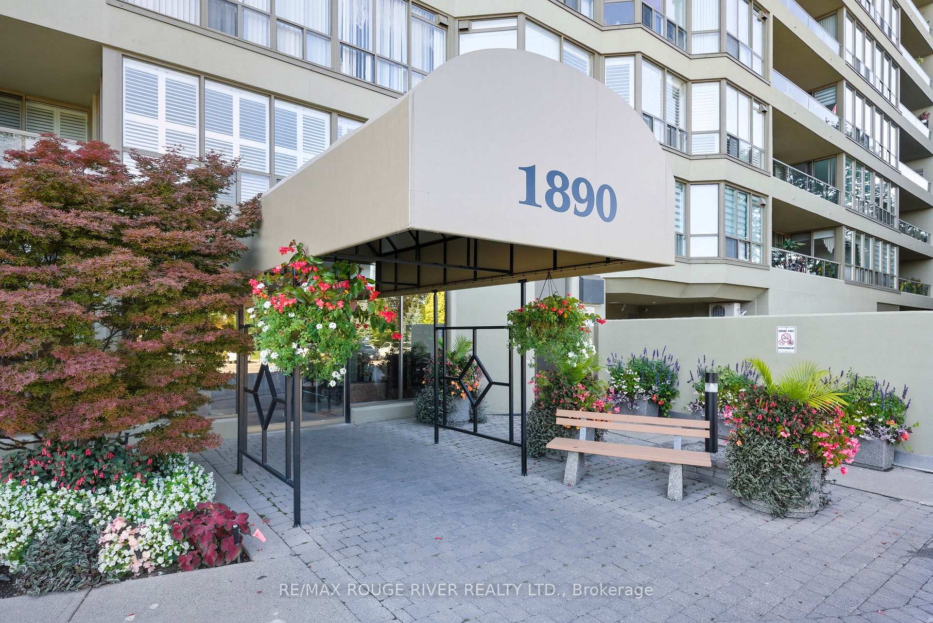 Photo 1 of Unit 604, 1890 Valley Farm Road, Pickering, Town Centre — HOMEH