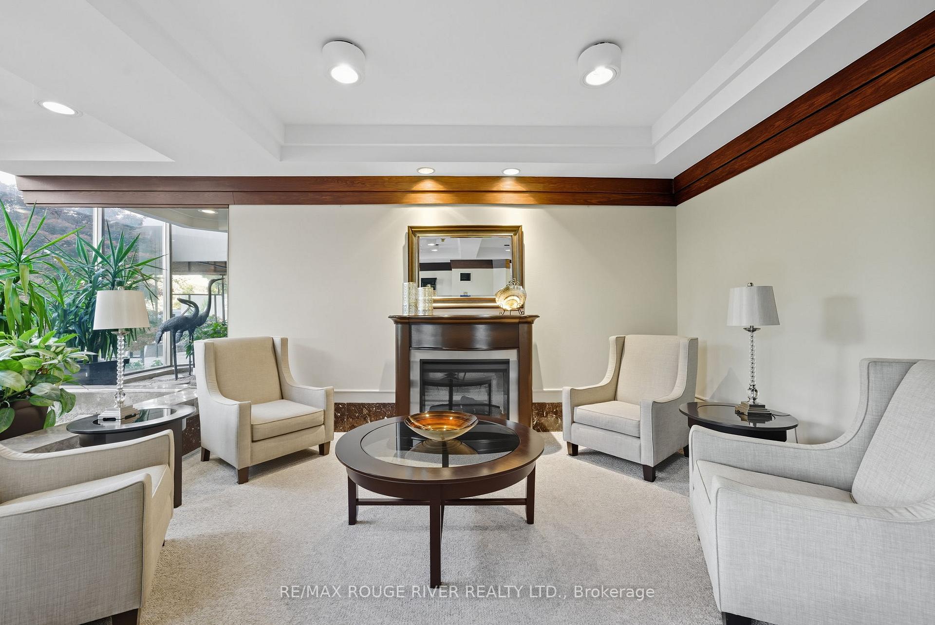 Photo 5 of Unit 604, 1890 Valley Farm Road, Pickering, Town Centre — HOMEH