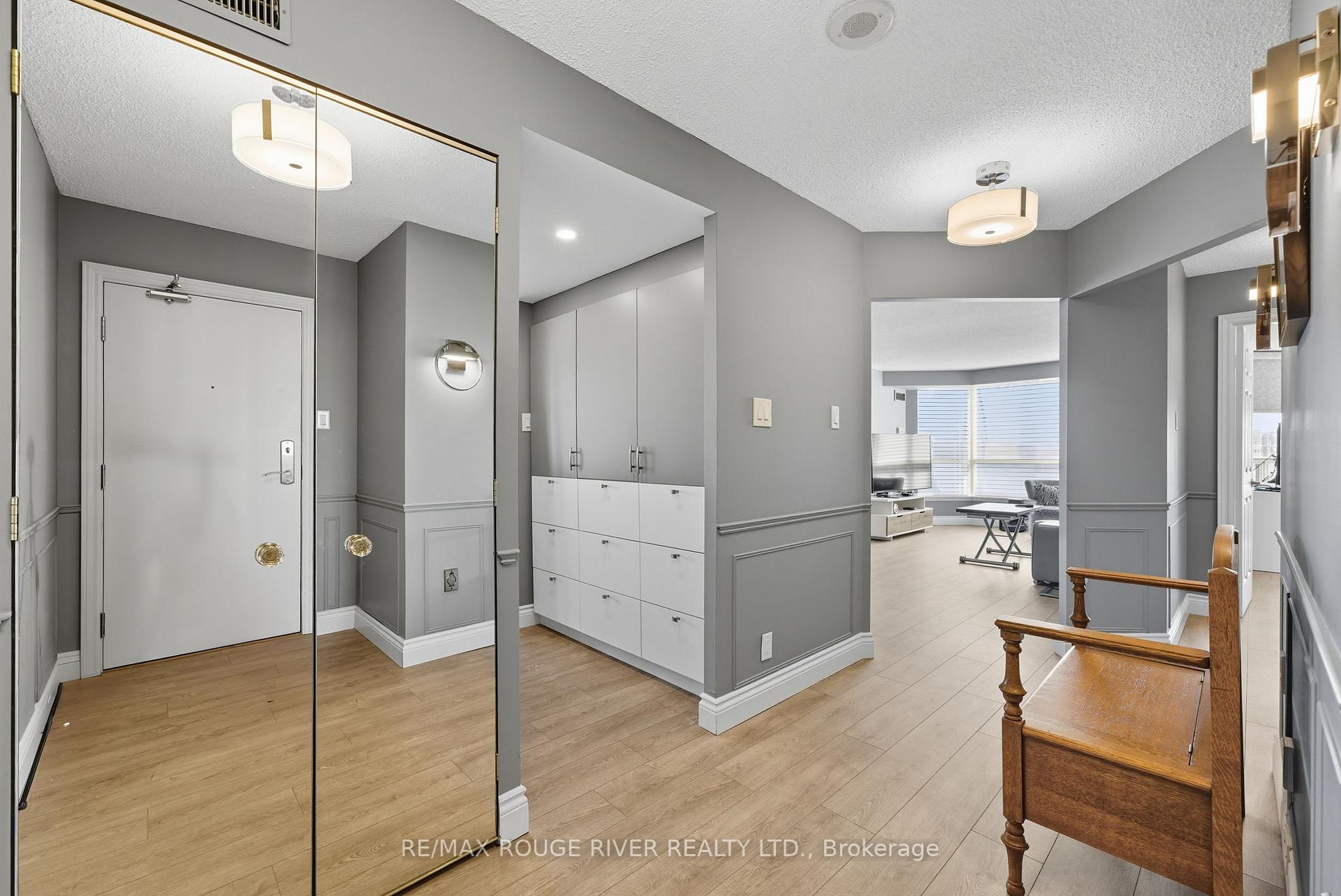 Photo 6 of Unit 604, 1890 Valley Farm Road, Pickering, Town Centre — HOMEH