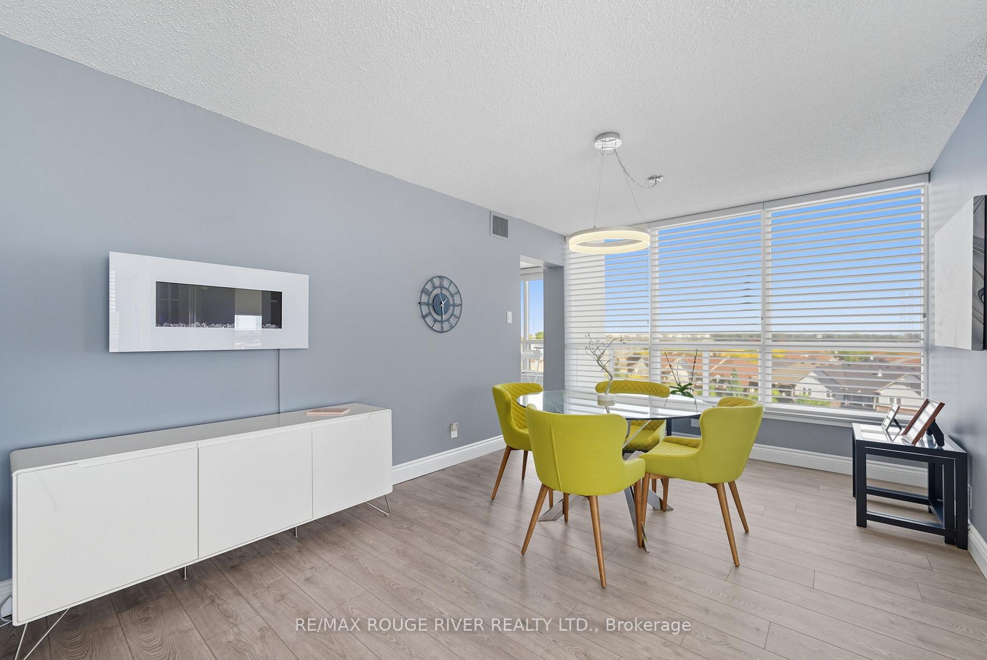 Photo 12 of Unit 604, 1890 Valley Farm Road, Pickering, Town Centre — HOMEH