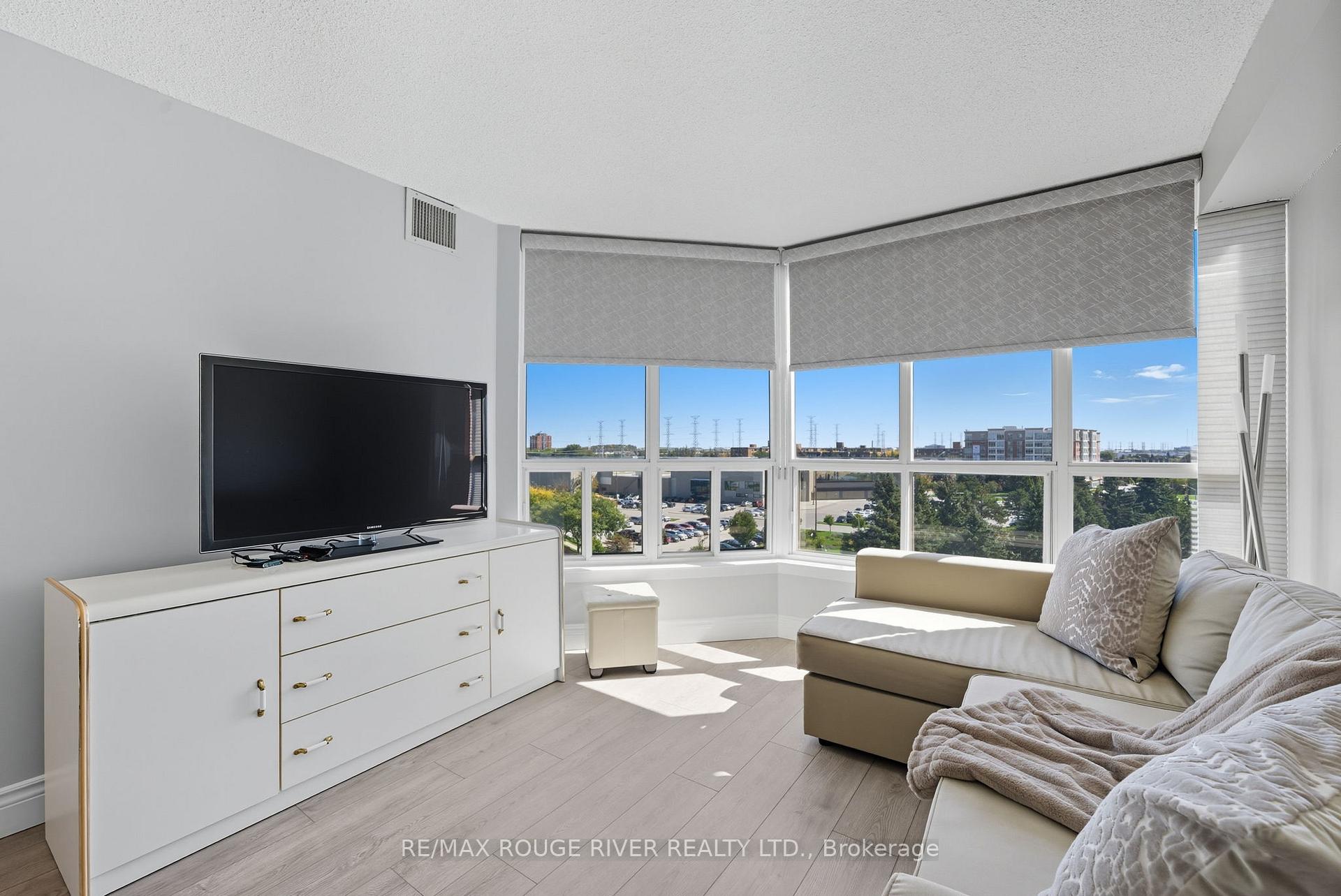 Photo 20 of Unit 604, 1890 Valley Farm Road, Pickering, Town Centre — HOMEH