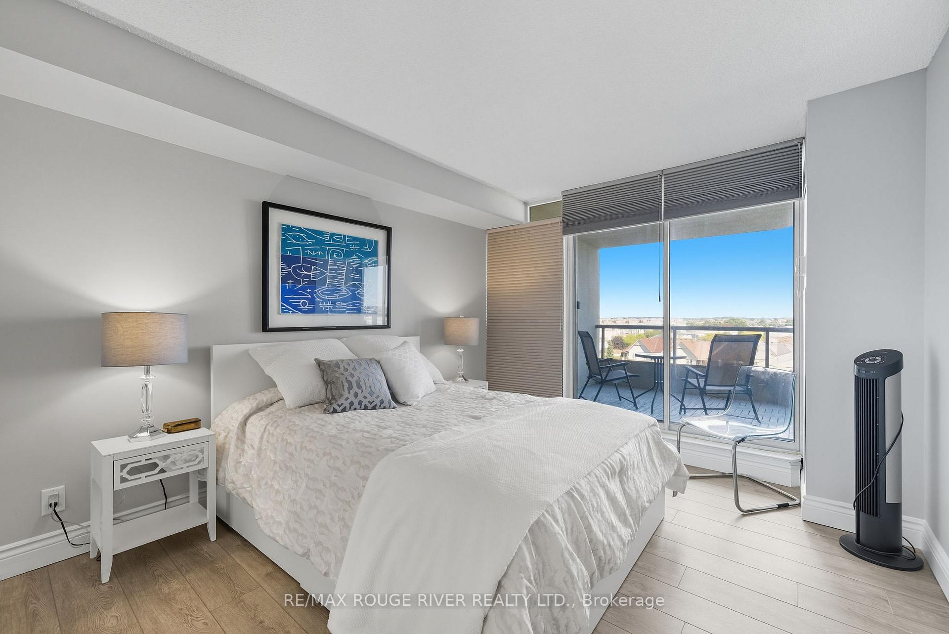 Photo 37 of Unit 604, 1890 Valley Farm Road, Pickering, Town Centre — HOMEH
