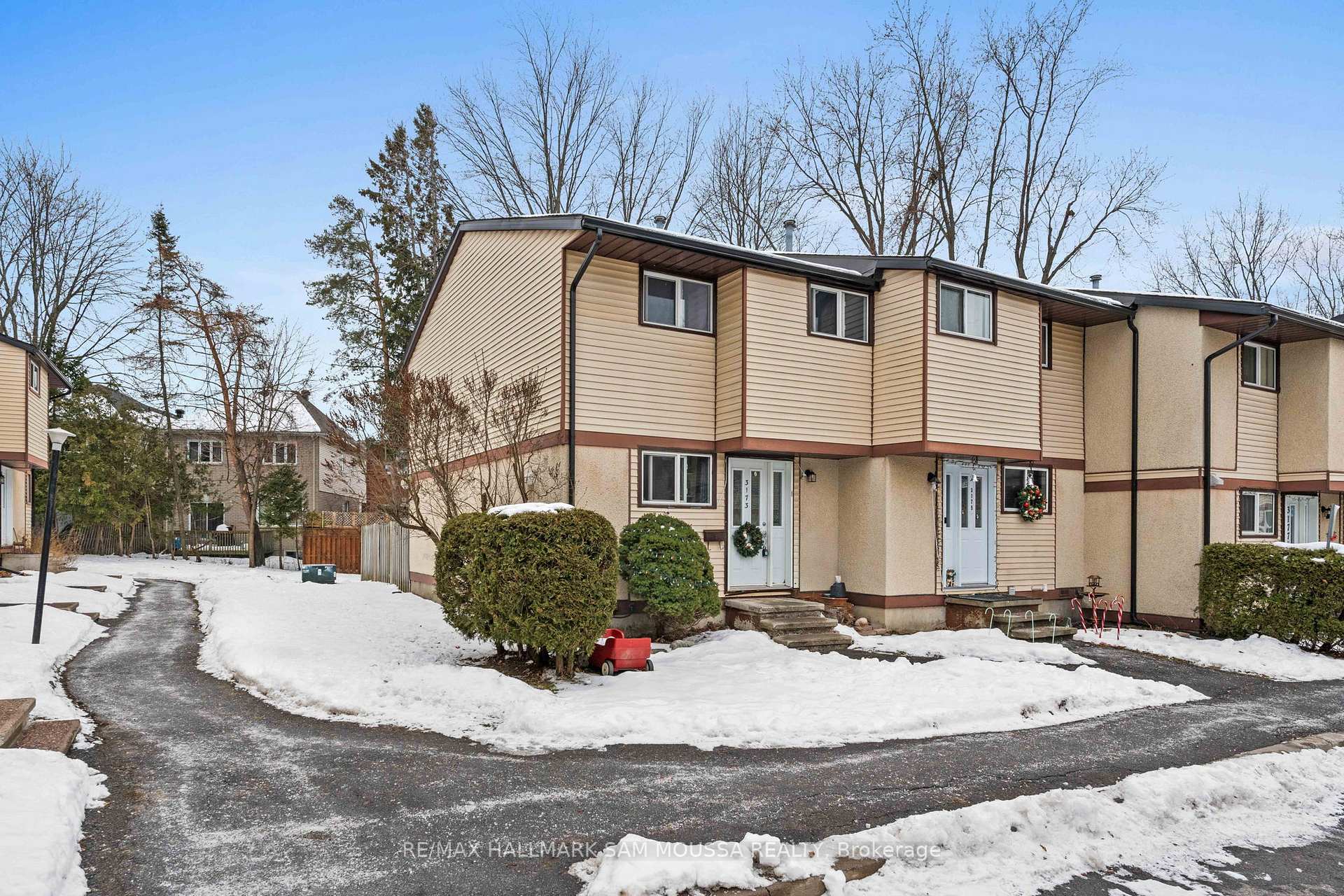 Photo 3 of Unit 42, 3173 Quail Drive, Ottawa, Sawmill Creek/Timbermill — HOMEH