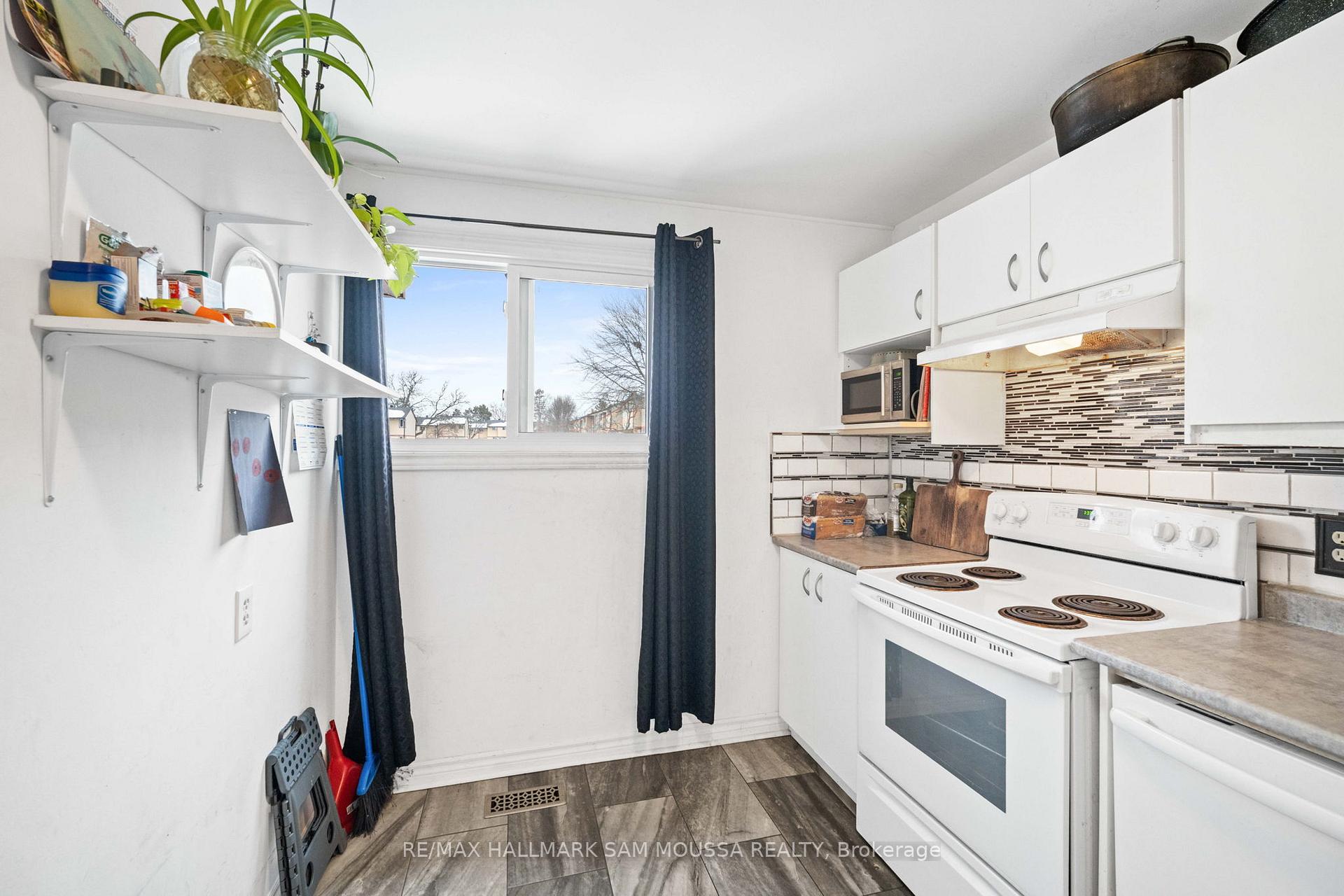 Photo 9 of Unit 42, 3173 Quail Drive, Ottawa, Sawmill Creek/Timbermill — HOMEH