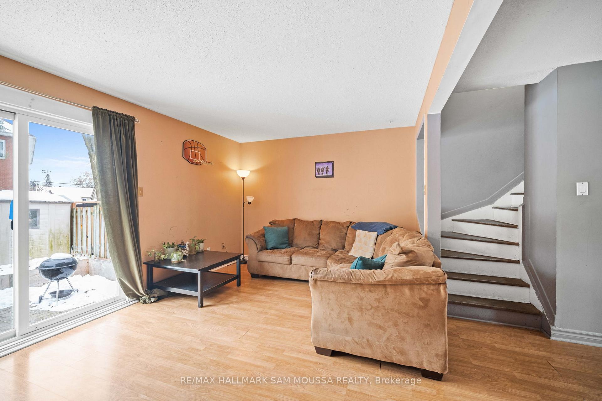 Photo 14 of Unit 42, 3173 Quail Drive, Ottawa, Sawmill Creek/Timbermill — HOMEH