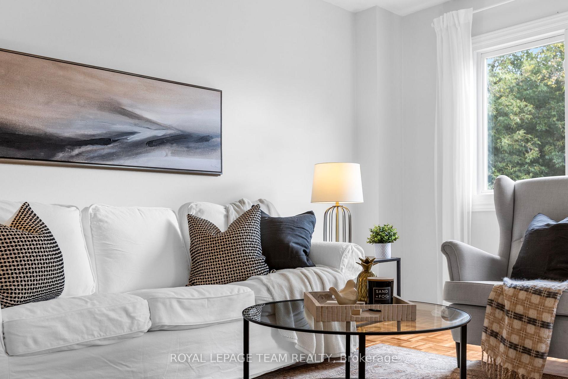 Photo 11 of 2163 Orient Park Drive, Ottawa, Blackburn Hamlet (South) — HOMEH