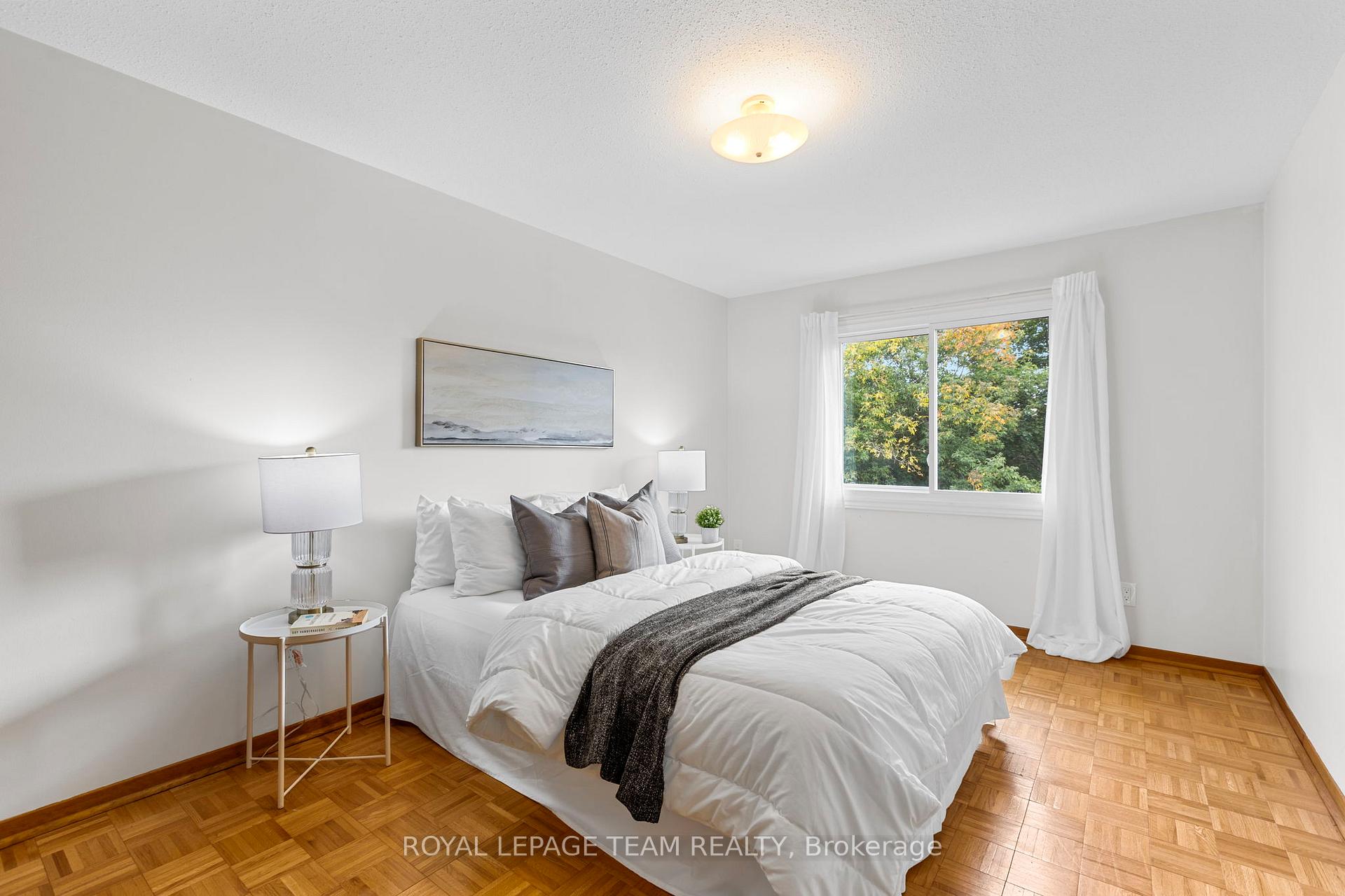 Photo 21 of 2163 Orient Park Drive, Ottawa, Blackburn Hamlet (South) — HOMEH