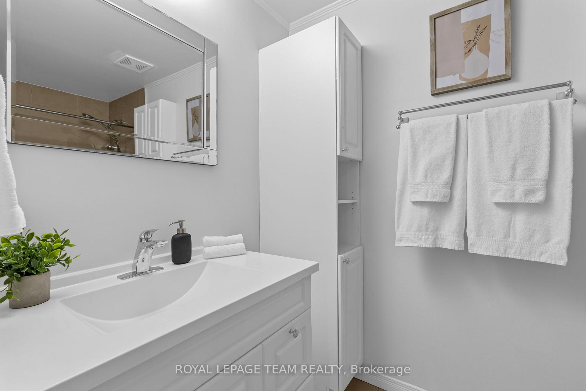 Photo 28 of 2163 Orient Park Drive, Ottawa, Blackburn Hamlet (South) — HOMEH