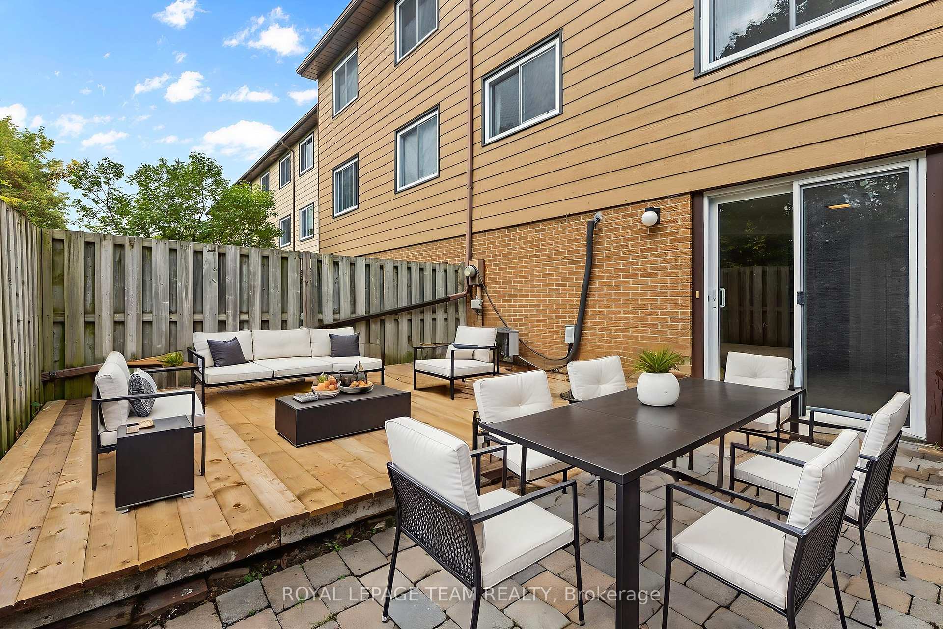 Photo 34 of 2163 Orient Park Drive, Ottawa, Blackburn Hamlet (South) — HOMEH