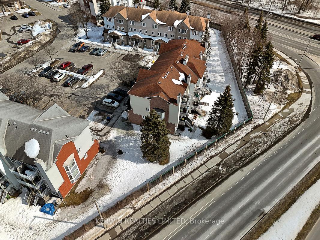 Photo 27 of Unit 7, 190 Briston Private, Ottawa, Hunt Club Park — HOMEH
