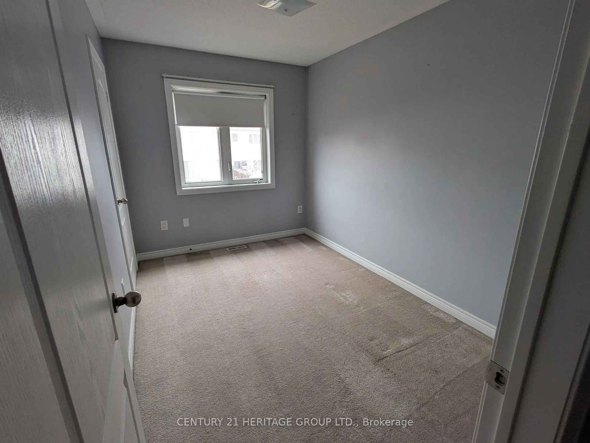 Photo 12 of 93 Pearcey Crescent, Barrie, West Bayfield — HOMEH