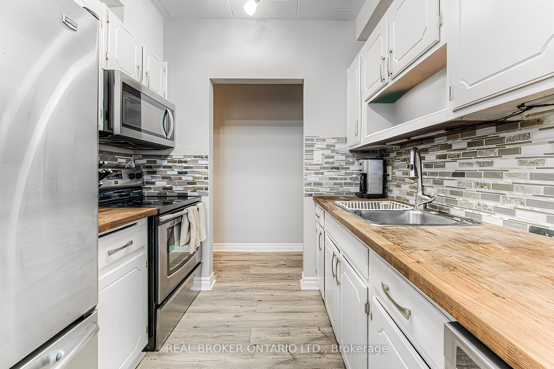 Photo 13 of Unit 702, 29 West Avenue W, Kitchener — HOMEH