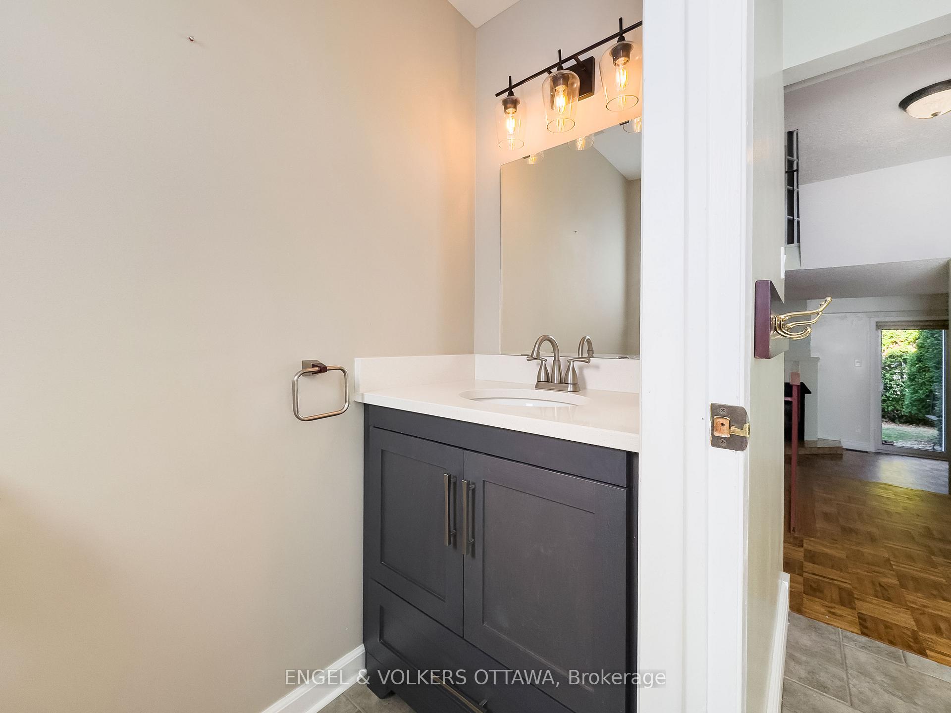Photo 9 of Unit D, 30 Castlebrook Lane, Ottawa, Centrepointe — HOMEH