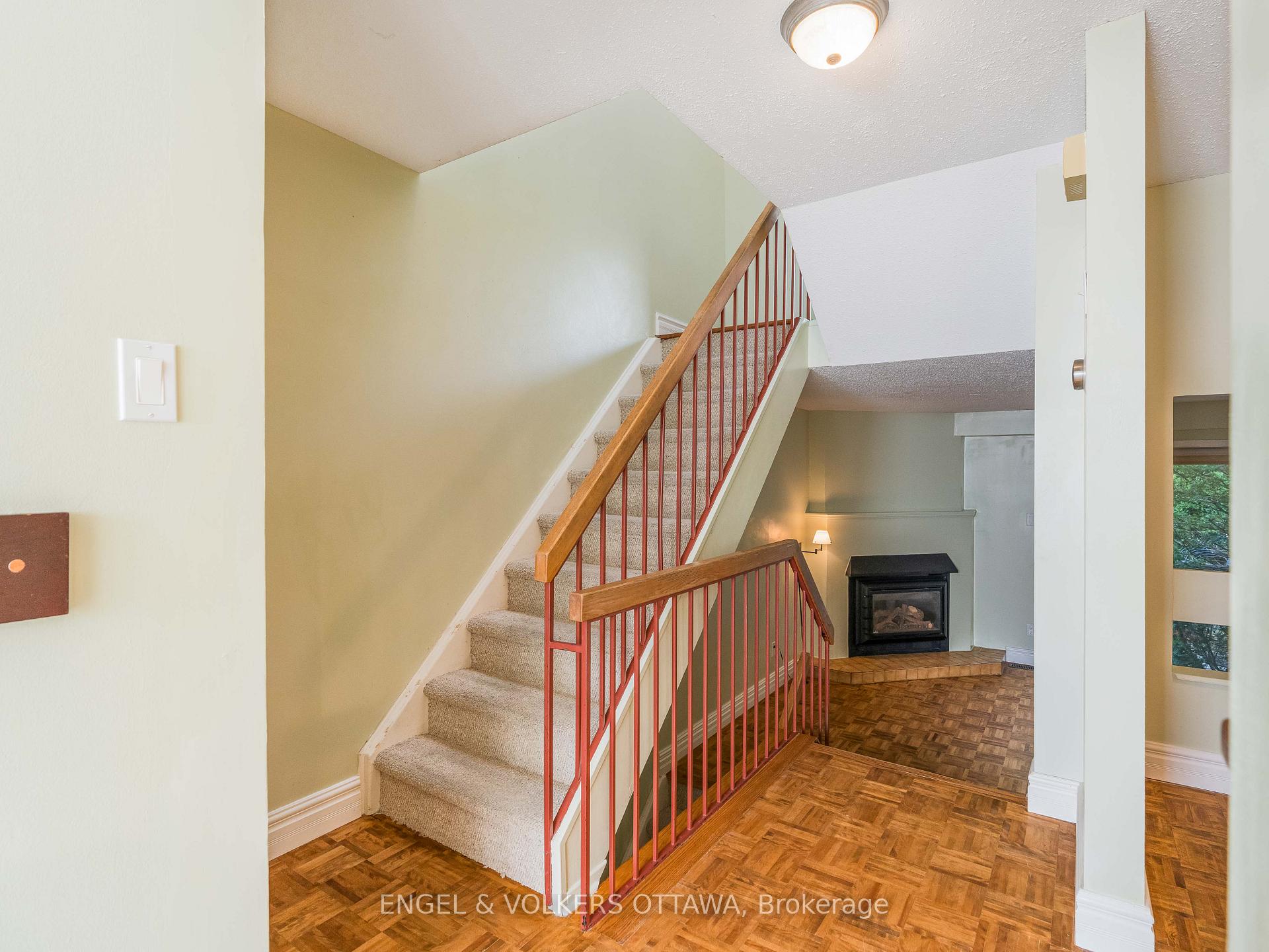 Photo 14 of Unit D, 30 Castlebrook Lane, Ottawa, Centrepointe — HOMEH