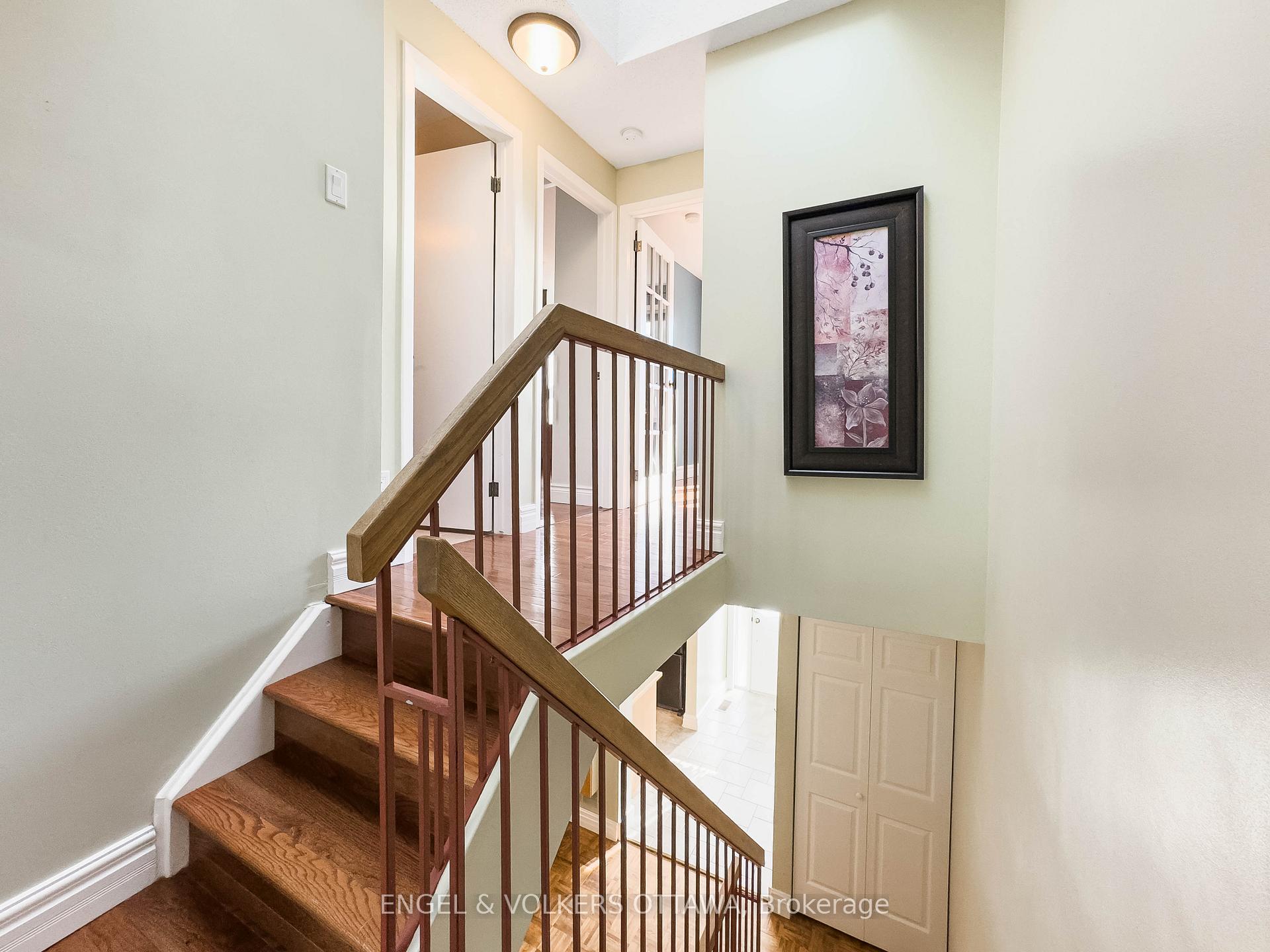 Photo 19 of Unit D, 30 Castlebrook Lane, Ottawa, Centrepointe — HOMEH