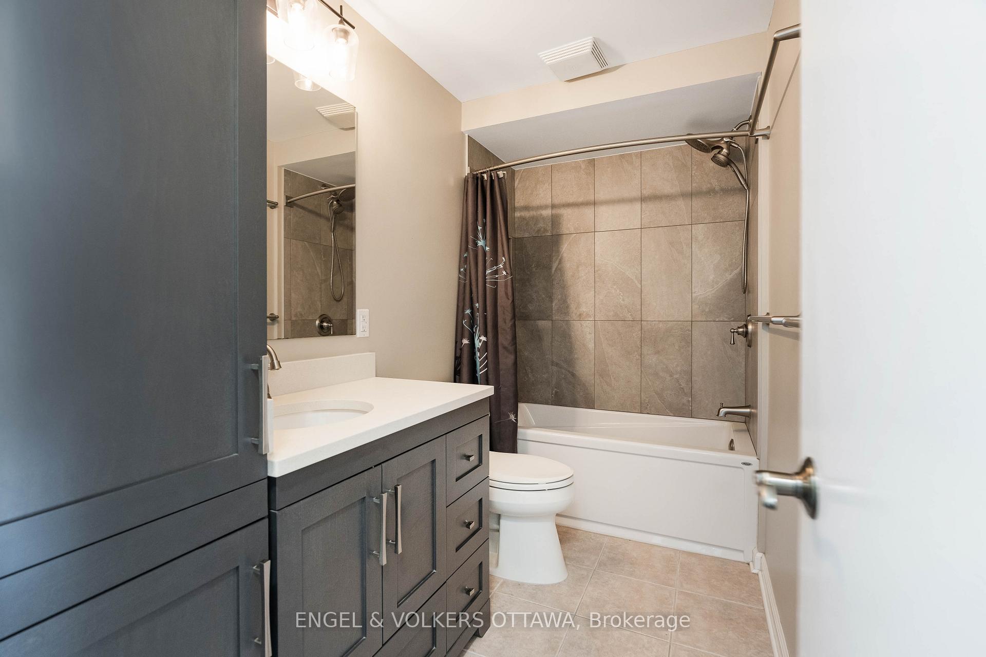 Photo 20 of Unit D, 30 Castlebrook Lane, Ottawa, Centrepointe — HOMEH