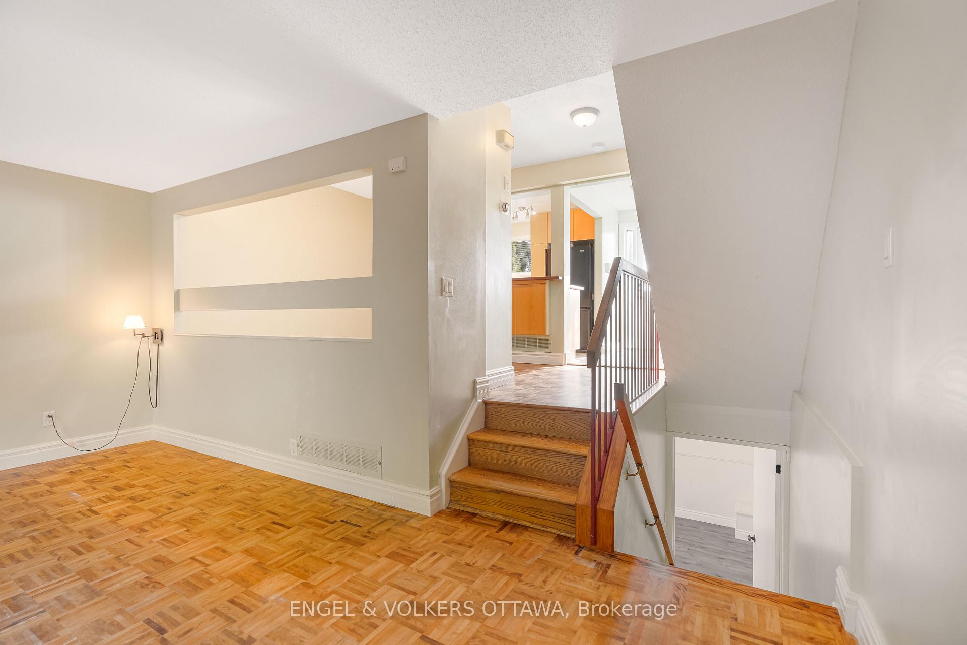 Photo 26 of Unit D, 30 Castlebrook Lane, Ottawa, Centrepointe — HOMEH
