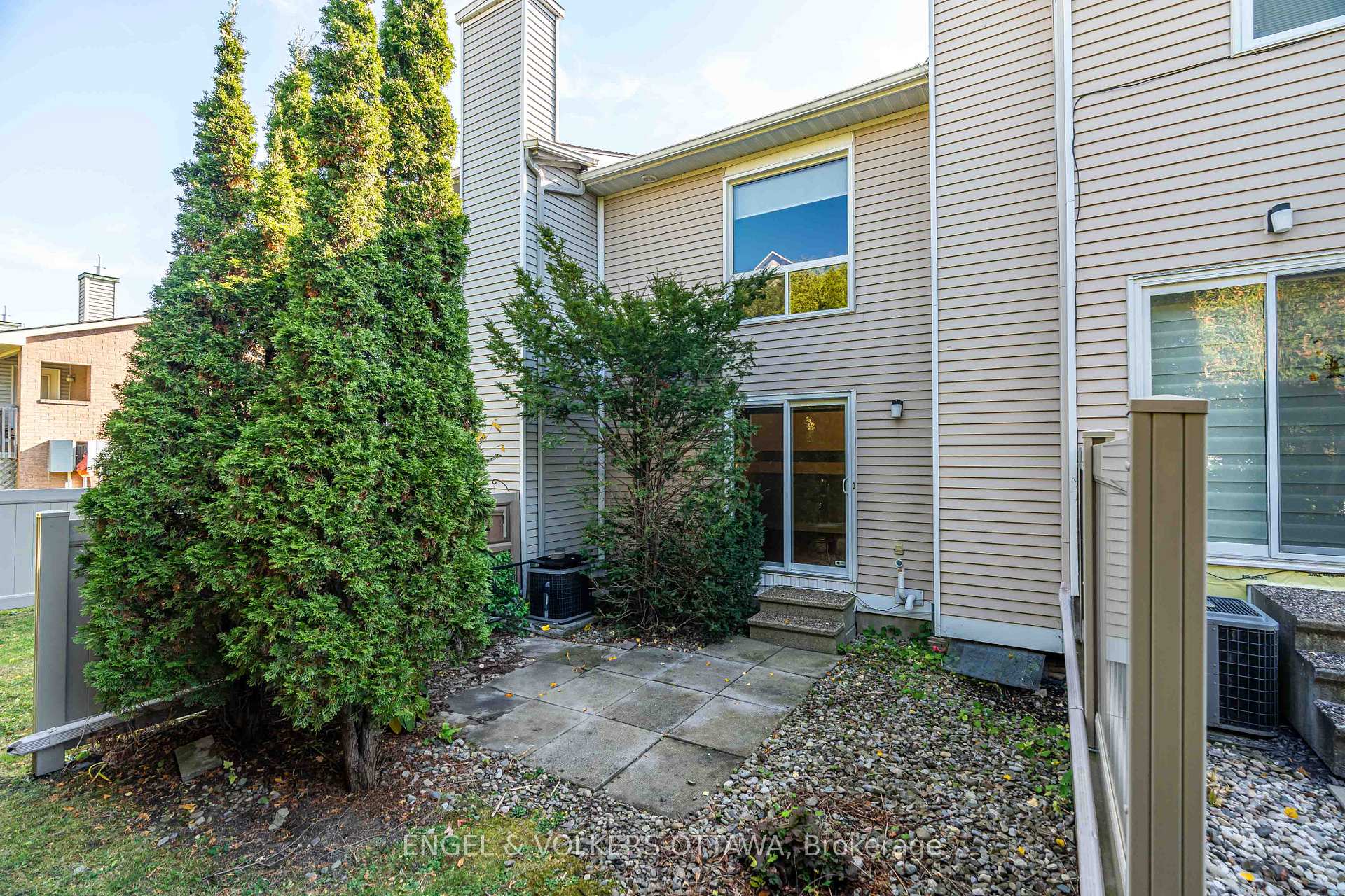 Photo 32 of Unit D, 30 Castlebrook Lane, Ottawa, Centrepointe — HOMEH