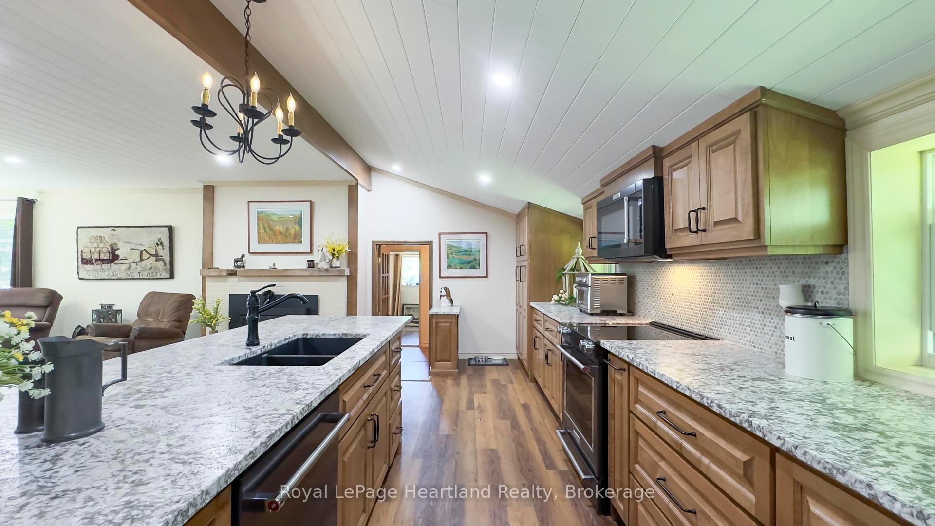Photo 15 of 37752 Bayfield Road, Central Huron, Goderich — HOMEH