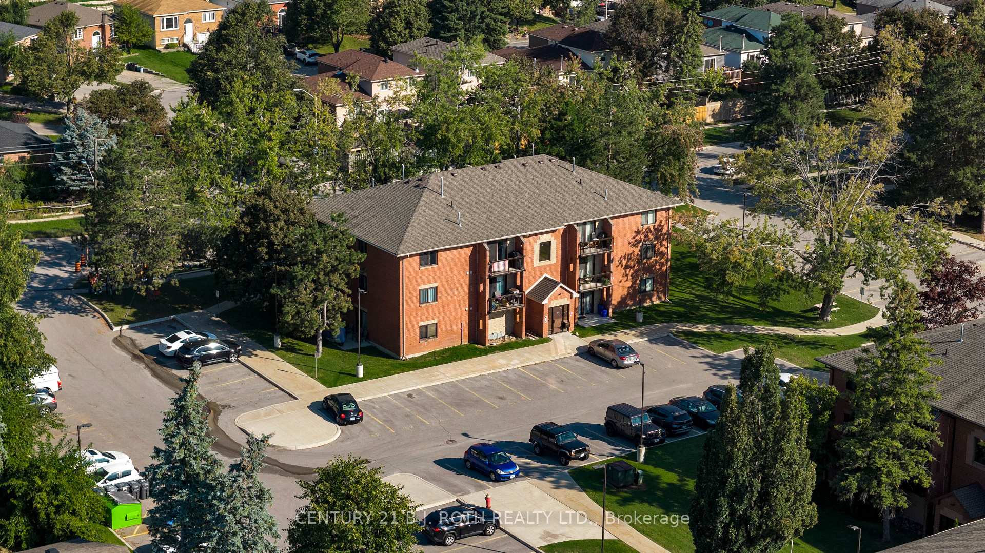 Front of Unit A9, 175 Edgehill Drive