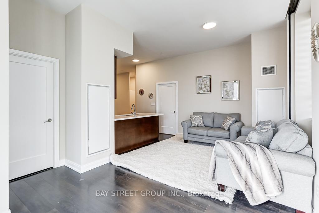 Photo 8 of Unit 101, 540 Bur Oak Avenue, Markham, Berczy — HOMEH