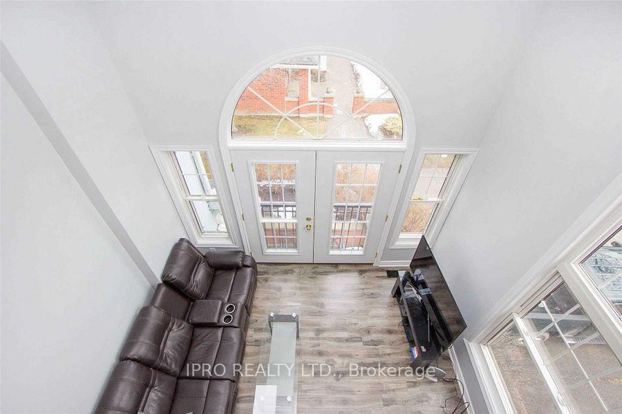 Photo 14 of Unit D-17, 1663 Nash Road, Clarington, Courtice — HOMEH