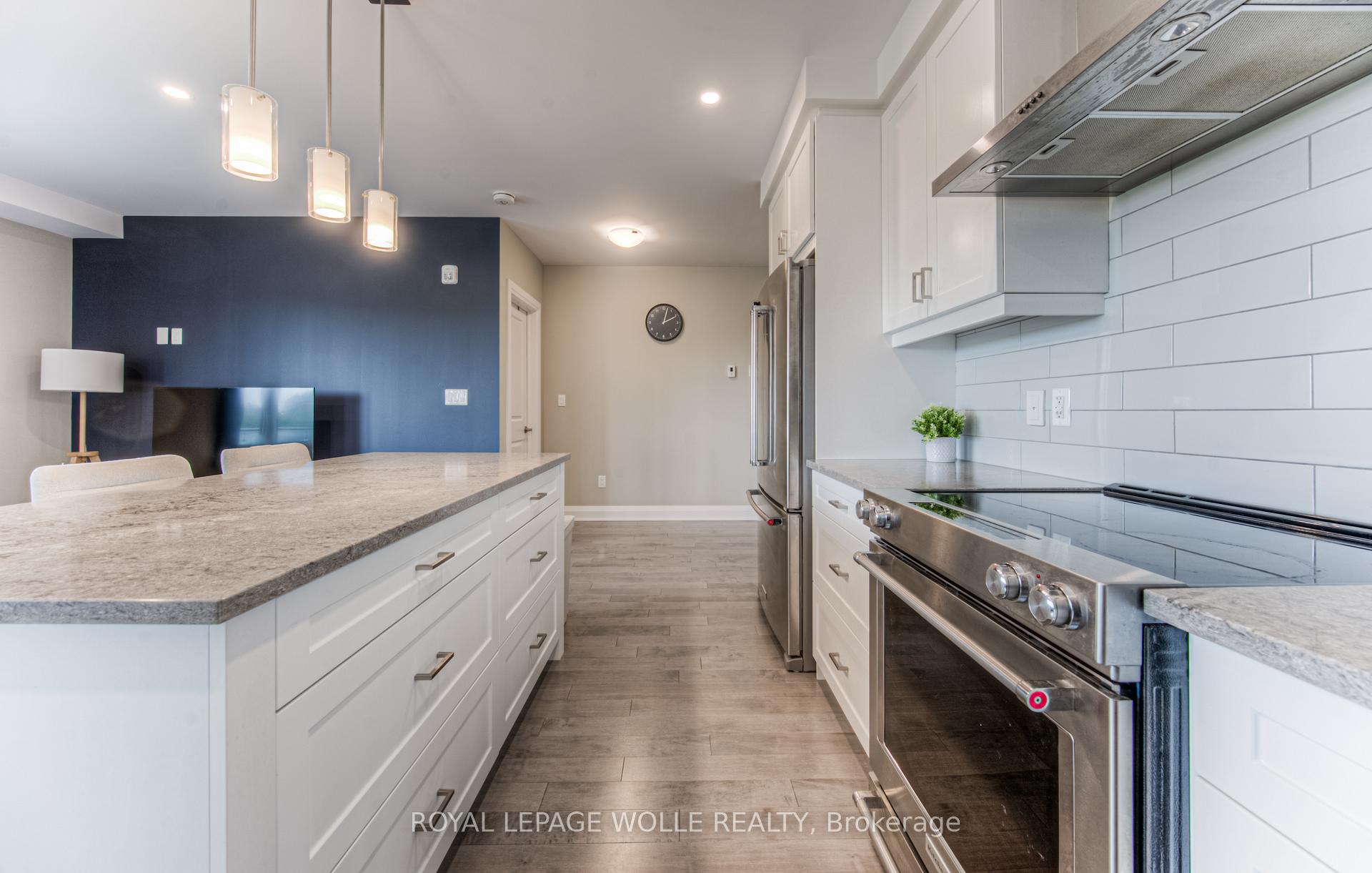 Photo 14 of Unit 303, 249 Grey Silo Road, Waterloo — HOMEH