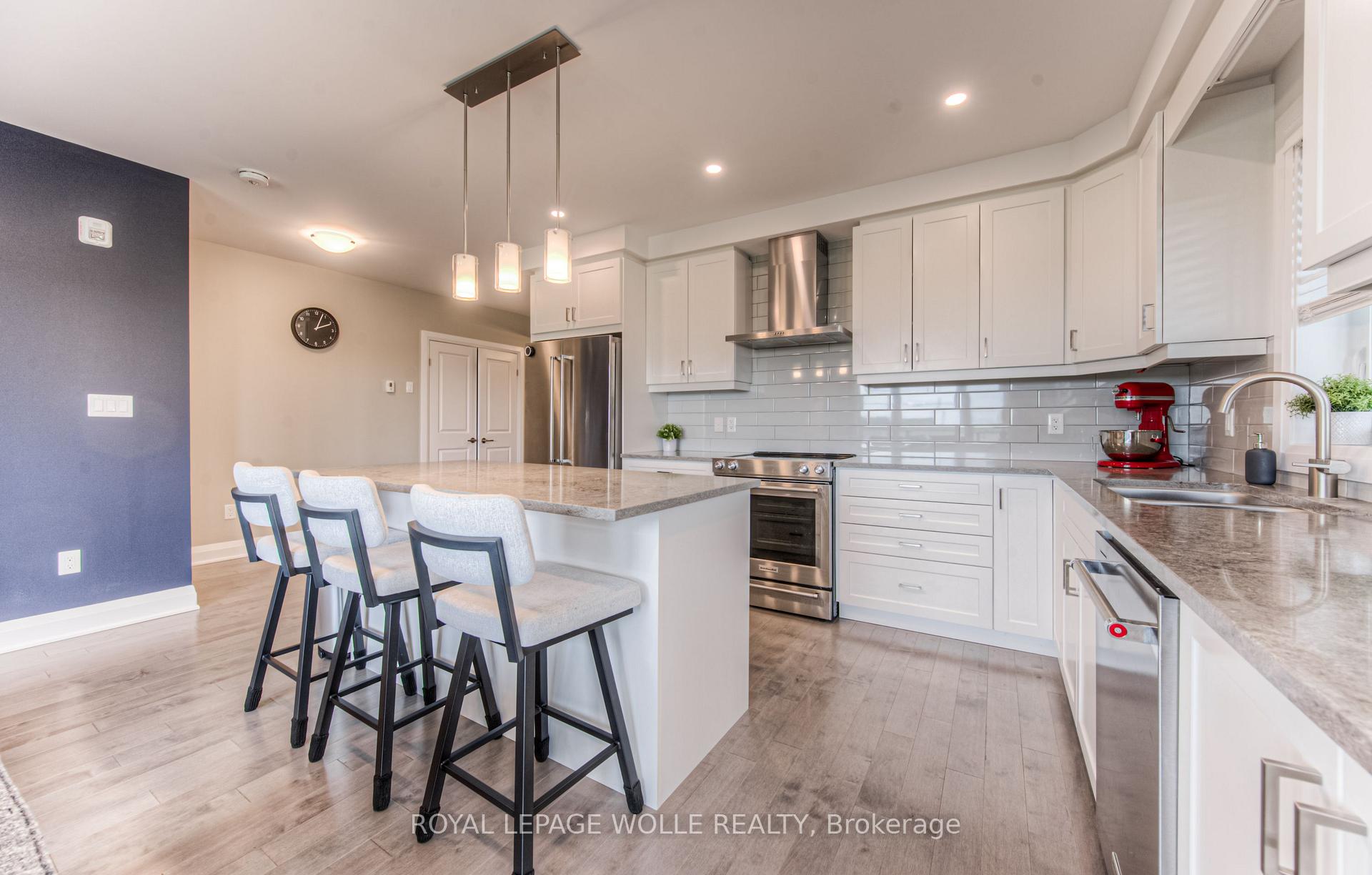 Photo 18 of Unit 303, 249 Grey Silo Road, Waterloo — HOMEH