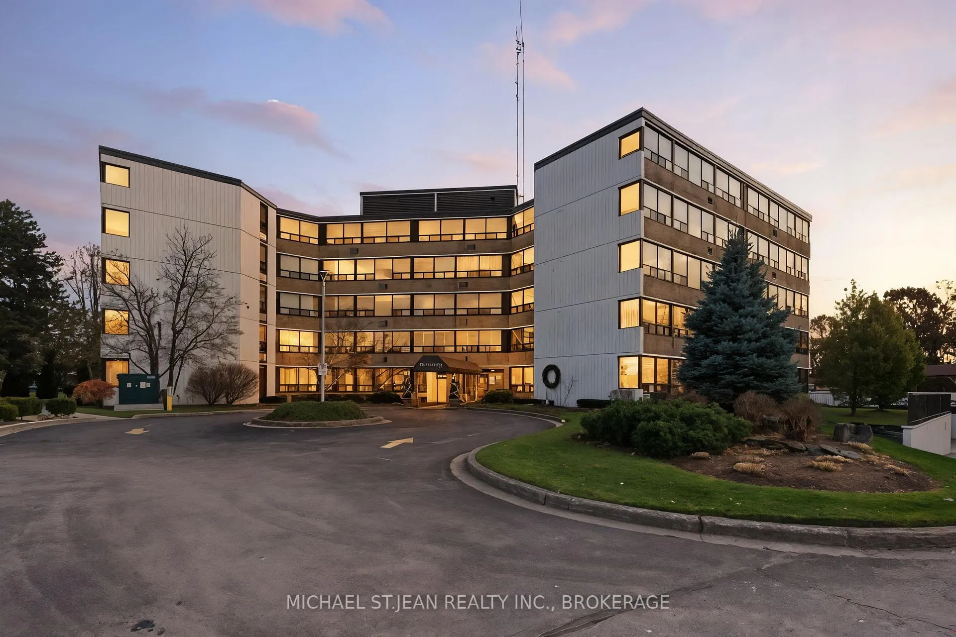 Photo 1 of Unit 101, 190 Hwy 20 W, Pelham, Fonthill — HOMEH