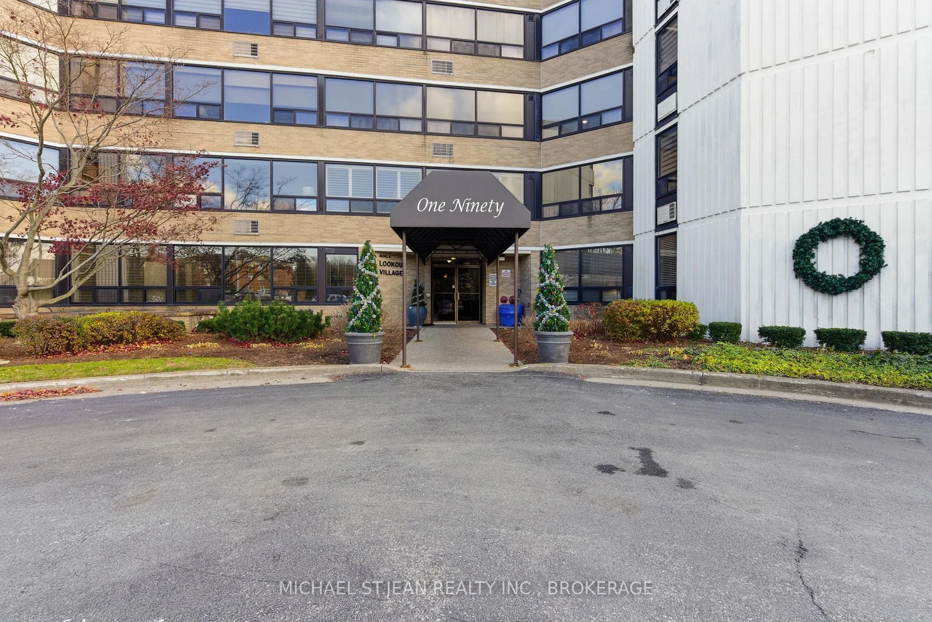 Photo 3 of Unit 101, 190 Hwy 20 W, Pelham, Fonthill — HOMEH